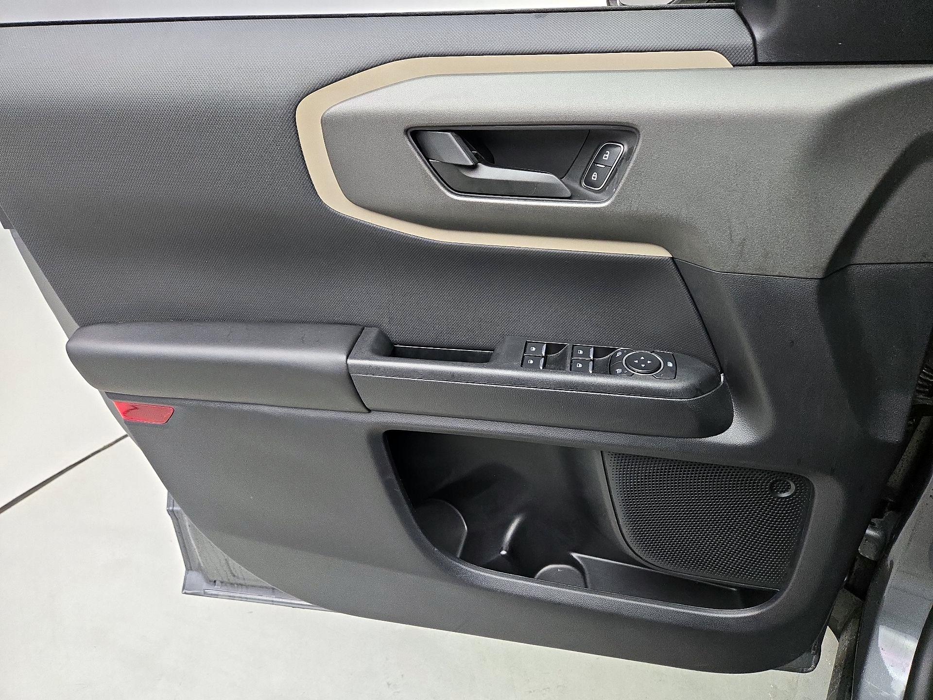 Thumbnail: 2025 Ford Bronco Sport - 12