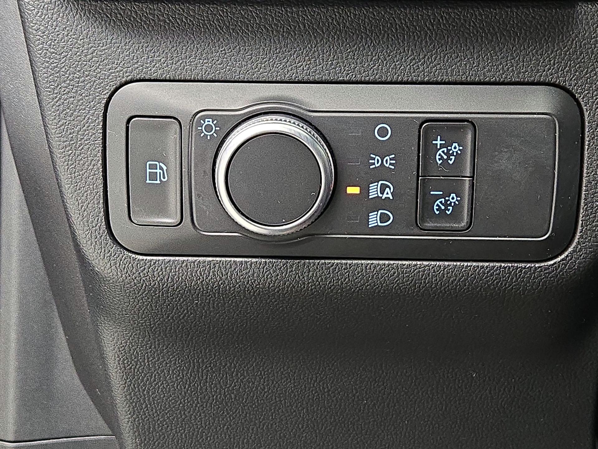 Thumbnail: 2022 Ford Escape - 13