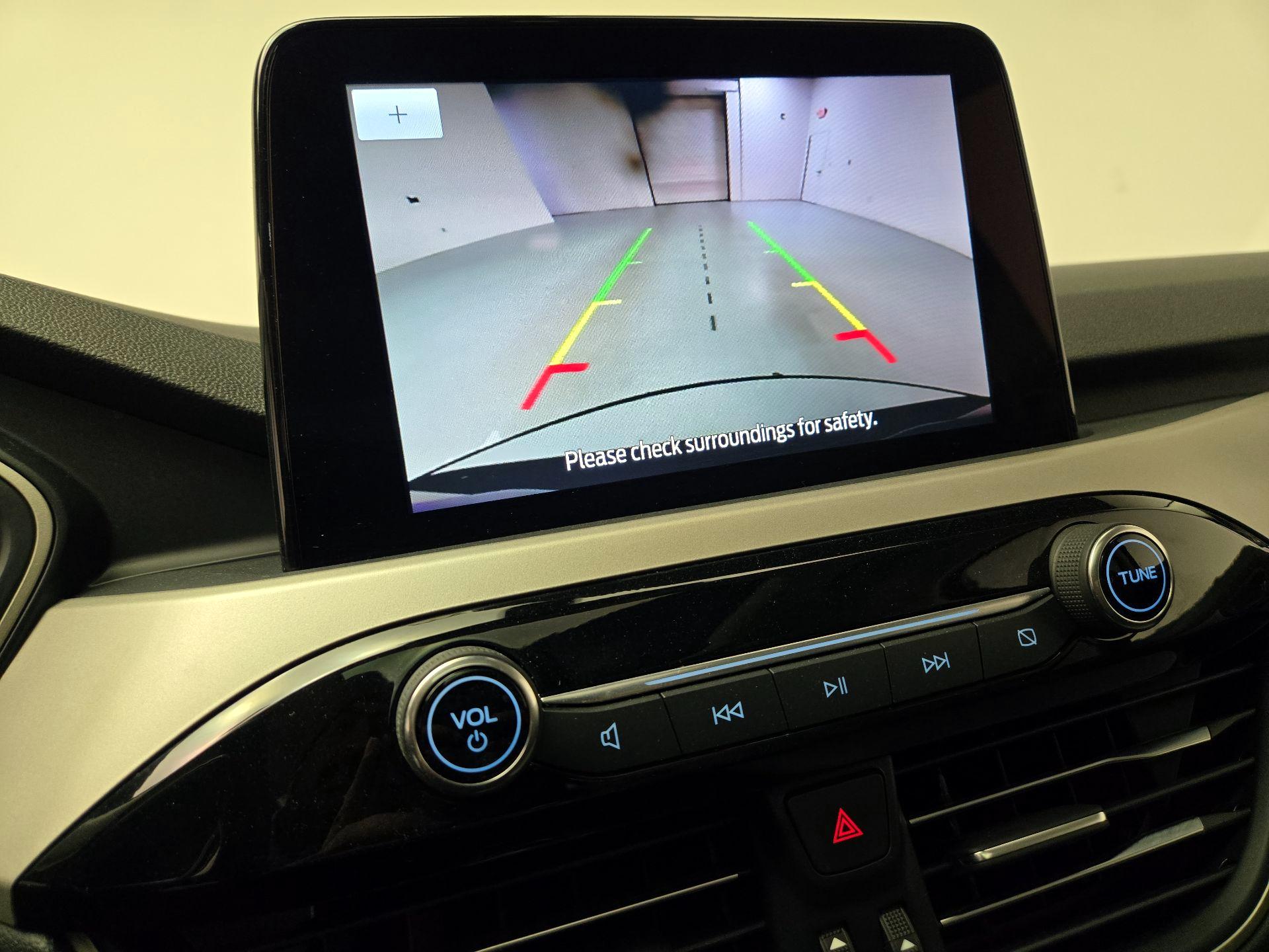 Thumbnail: 2022 Ford Escape - 14