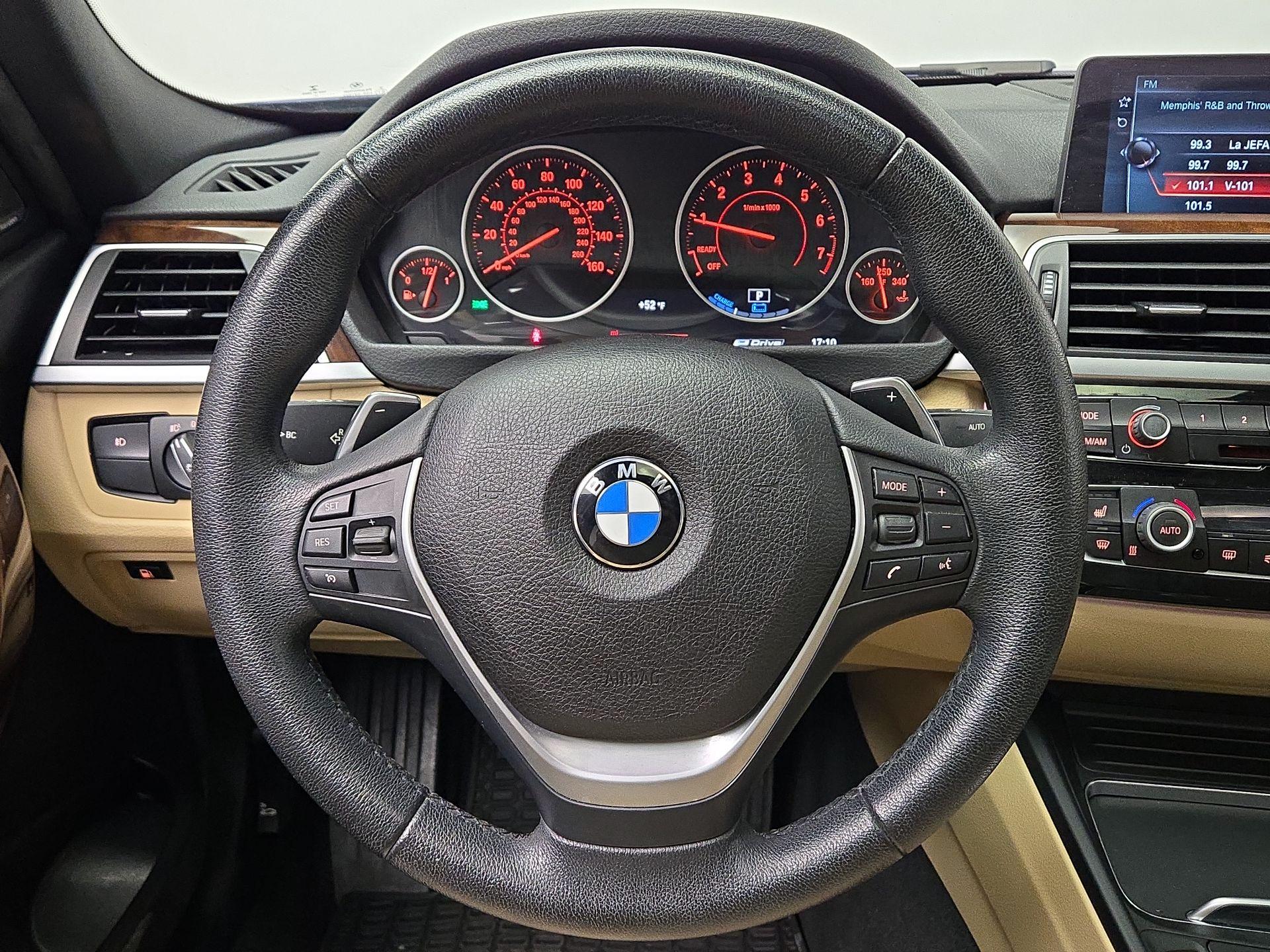 Thumbnail: 2017 BMW 3 Series - 10