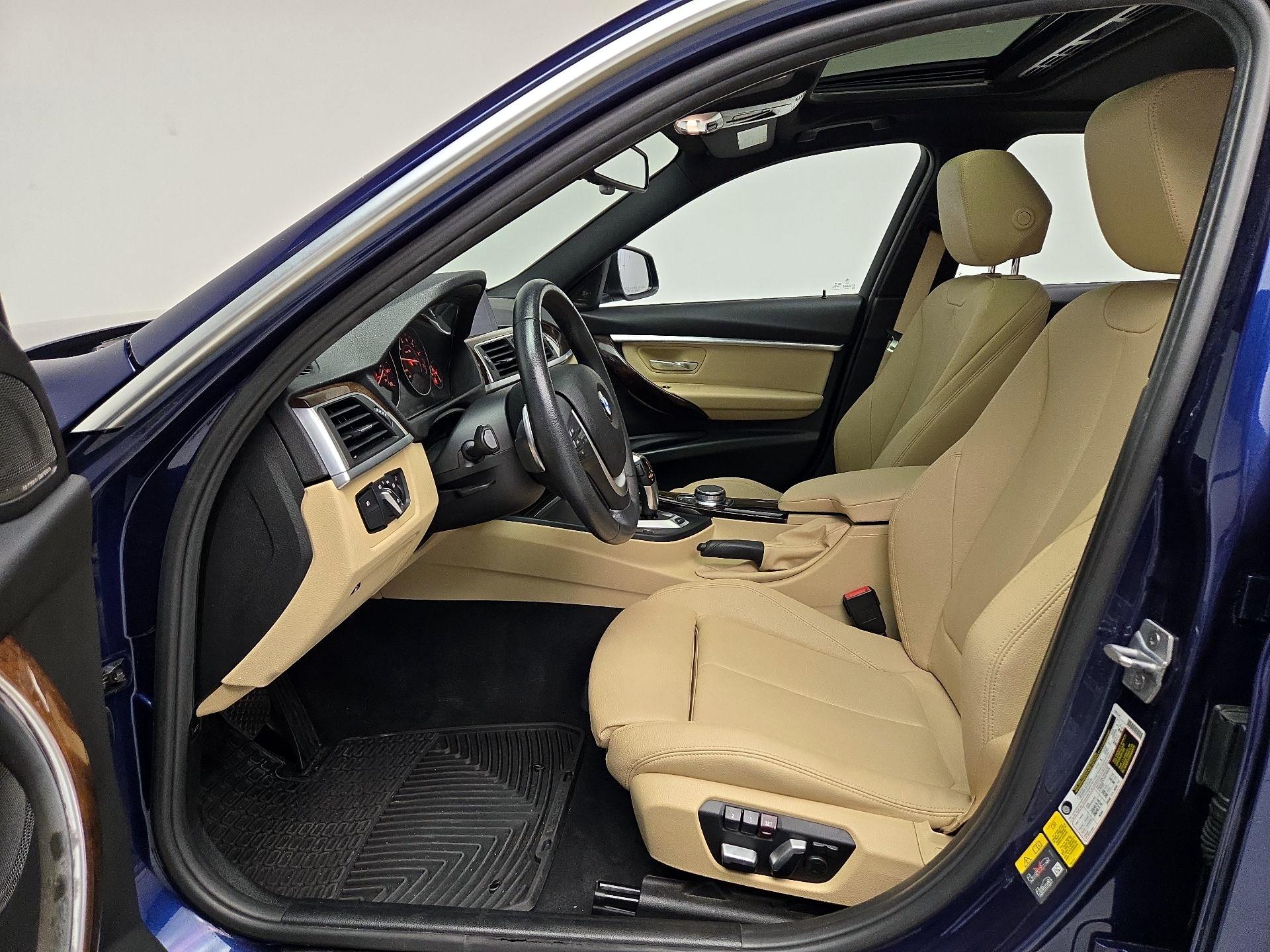 Thumbnail: 2017 BMW 3 Series - 11