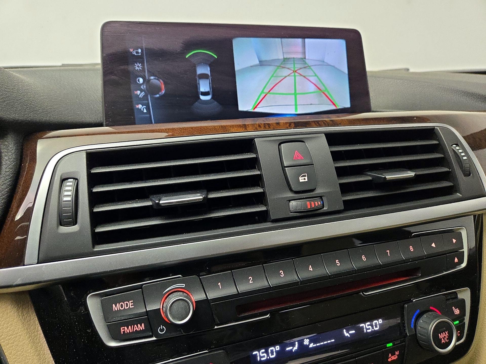 Thumbnail: 2017 BMW 3 Series - 15