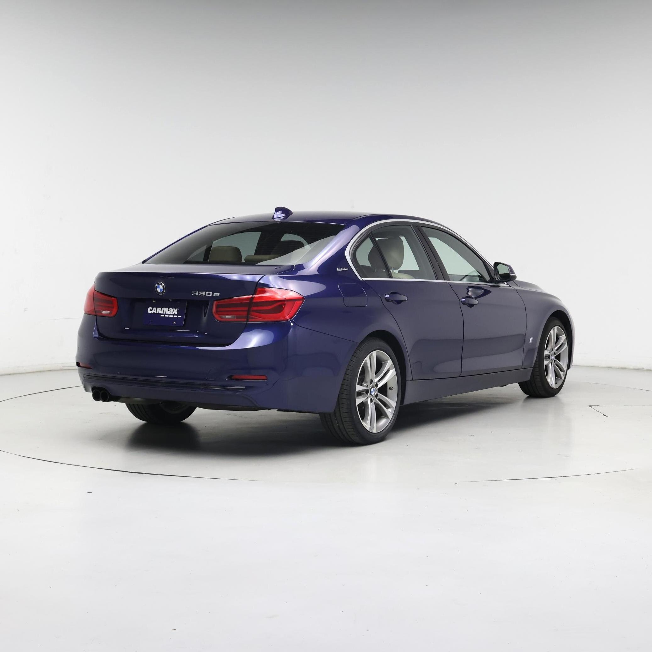 Thumbnail: 2017 BMW 3 Series - 8