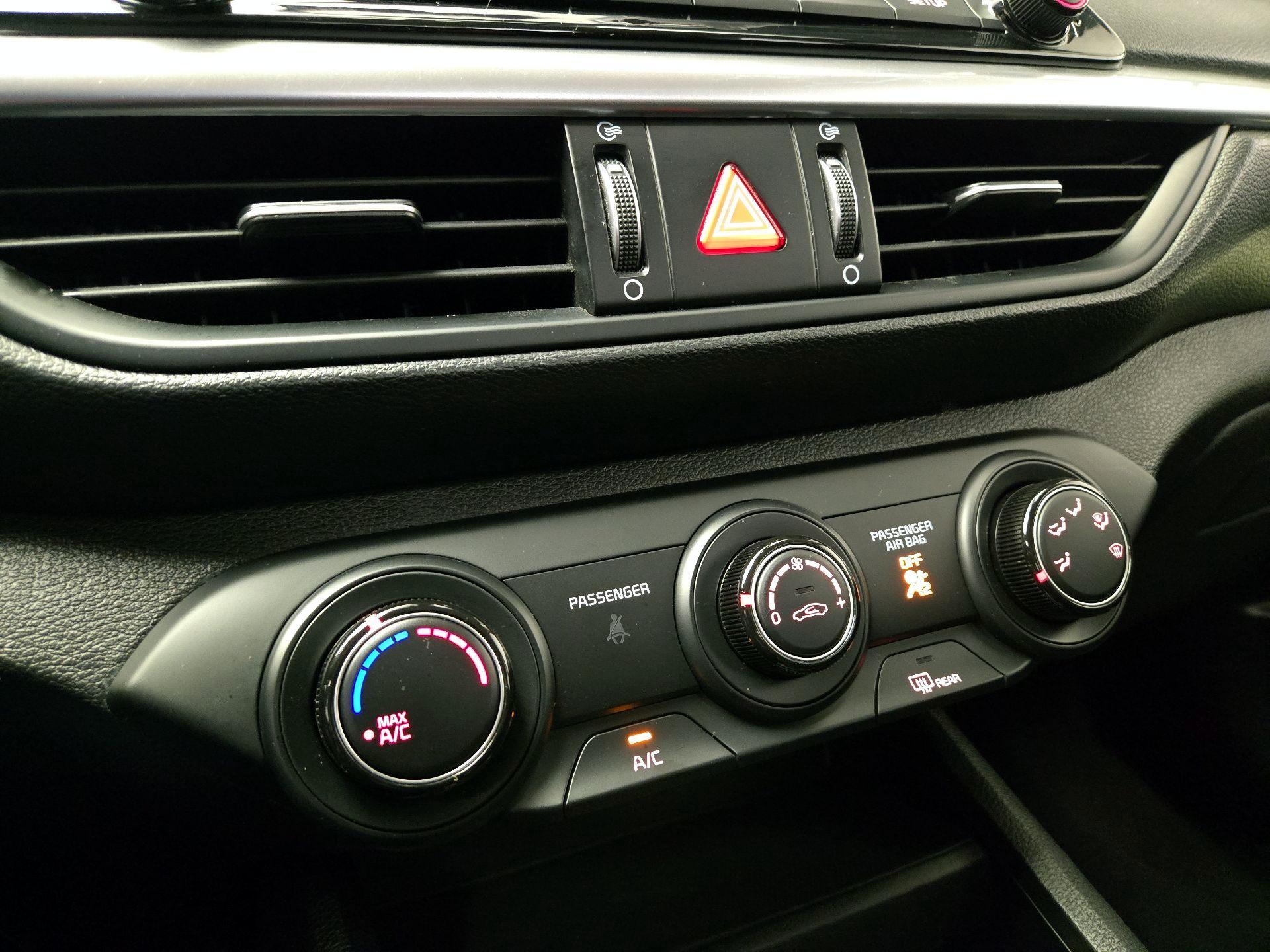 Thumbnail: 2023 Kia Forte - 16