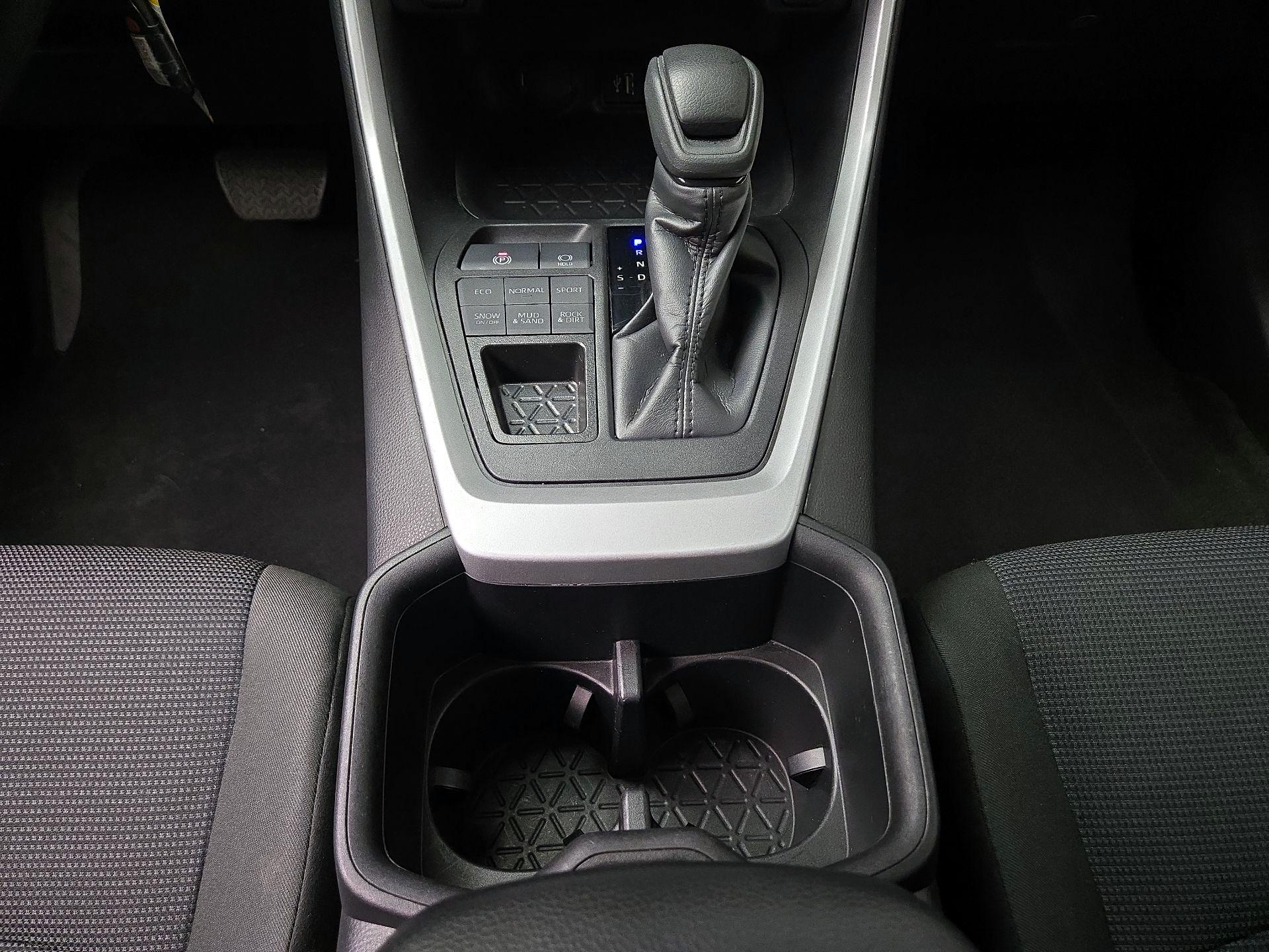 Thumbnail: 2024 Toyota RAV4 - 17