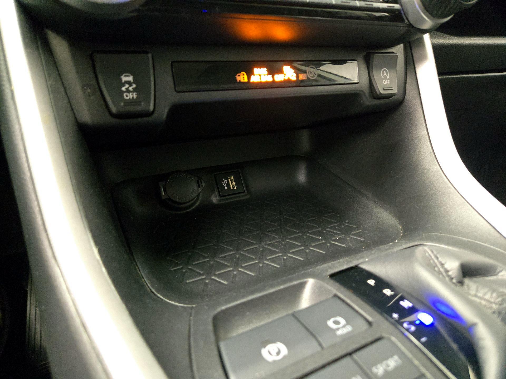 Thumbnail: 2024 Toyota RAV4 - 18