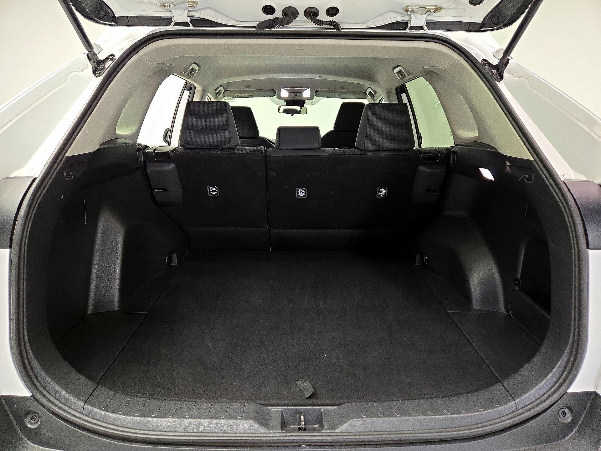 Thumbnail: 2024 Toyota RAV4 - 20