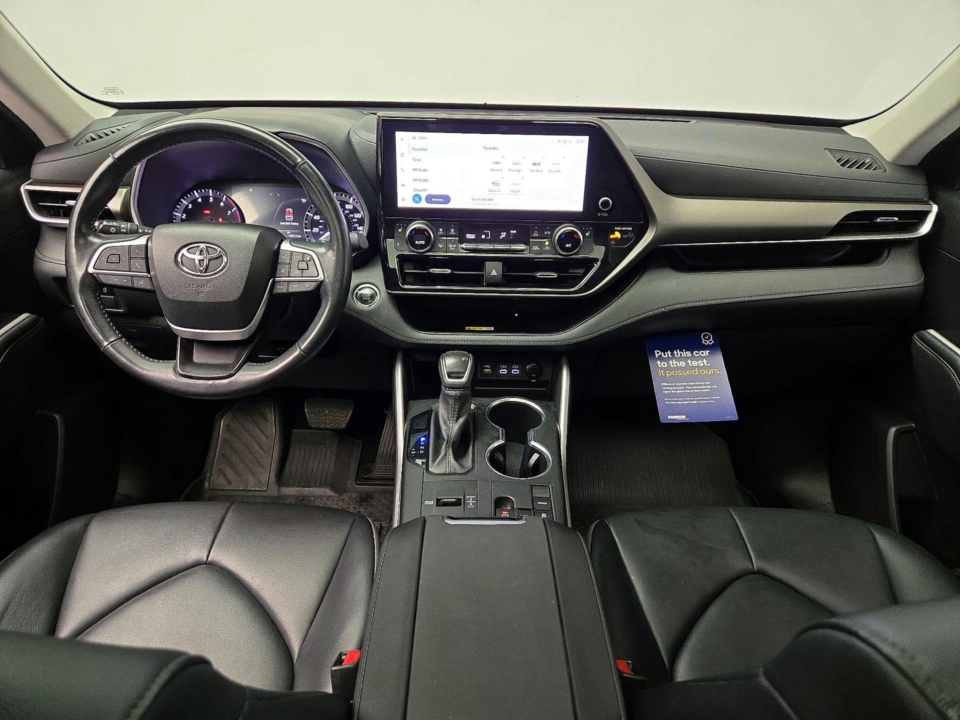 Thumbnail: 2023 Toyota Highlander - 9