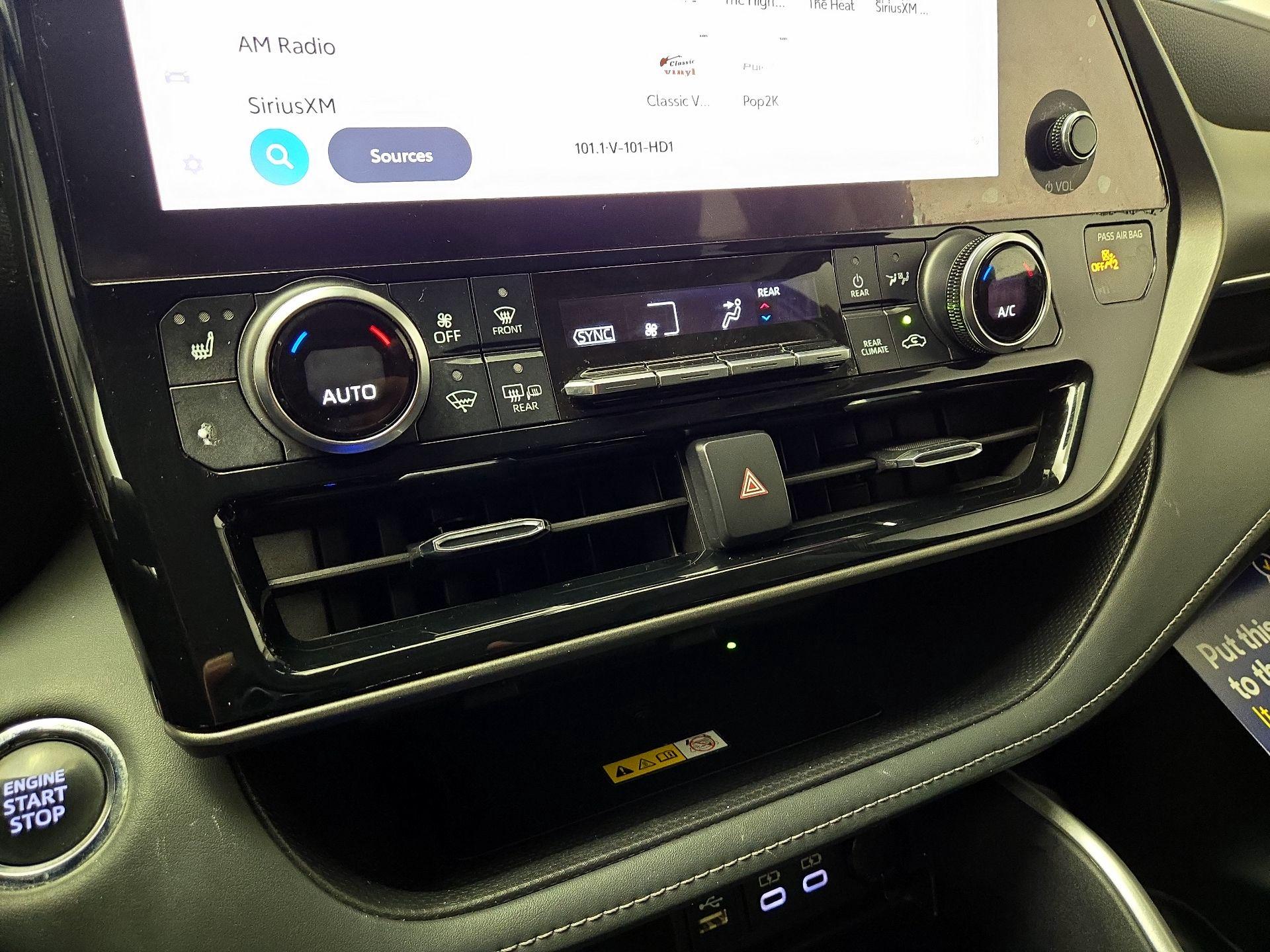 Thumbnail: 2023 Toyota Highlander - 16