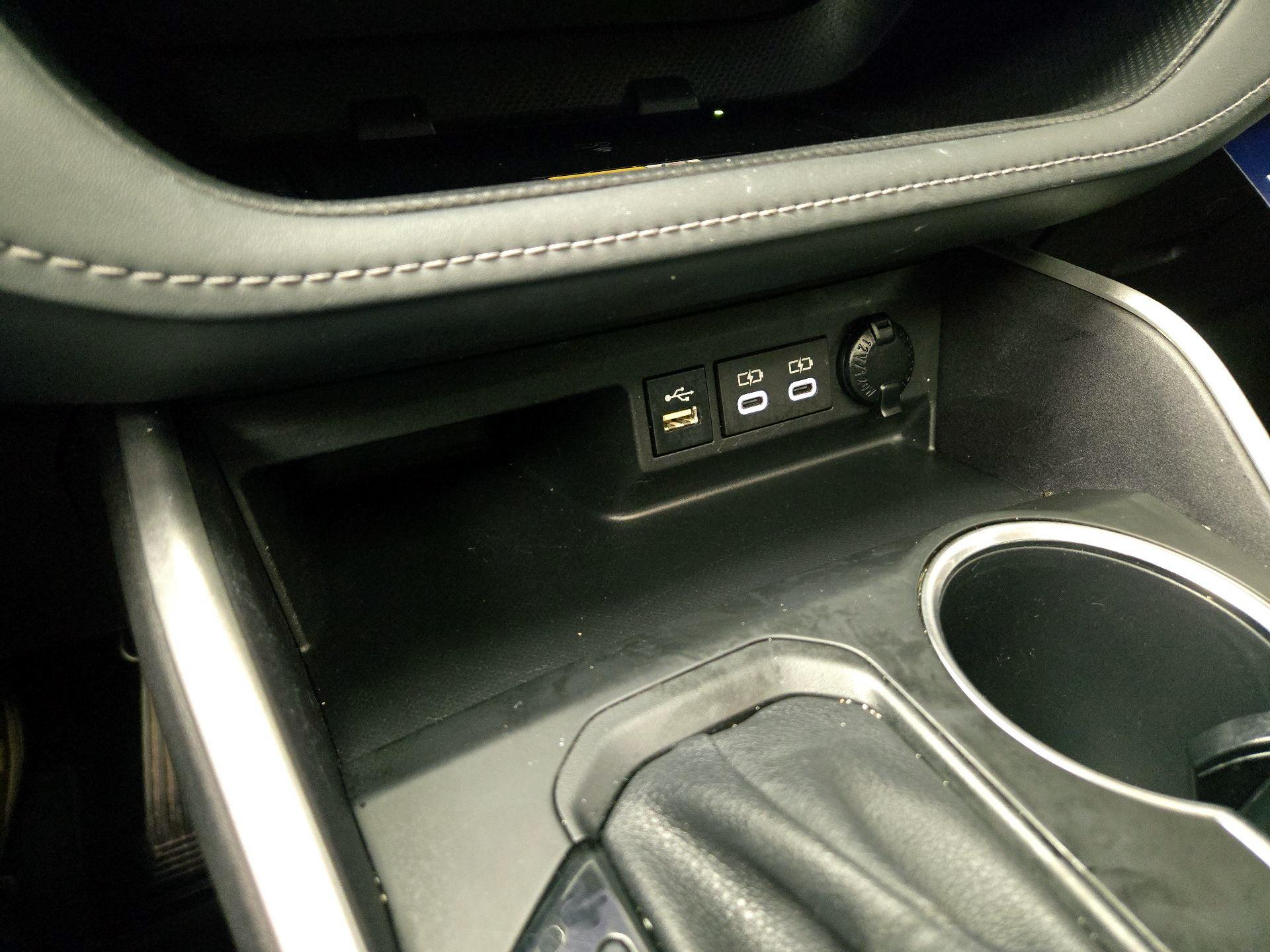 Thumbnail: 2023 Toyota Highlander - 18