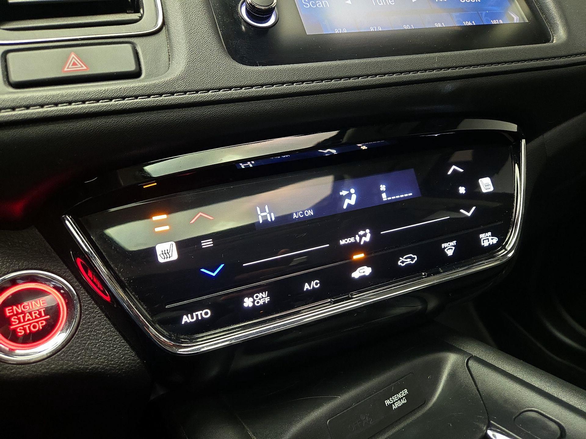 Thumbnail: 2019 Honda HR-V - 16