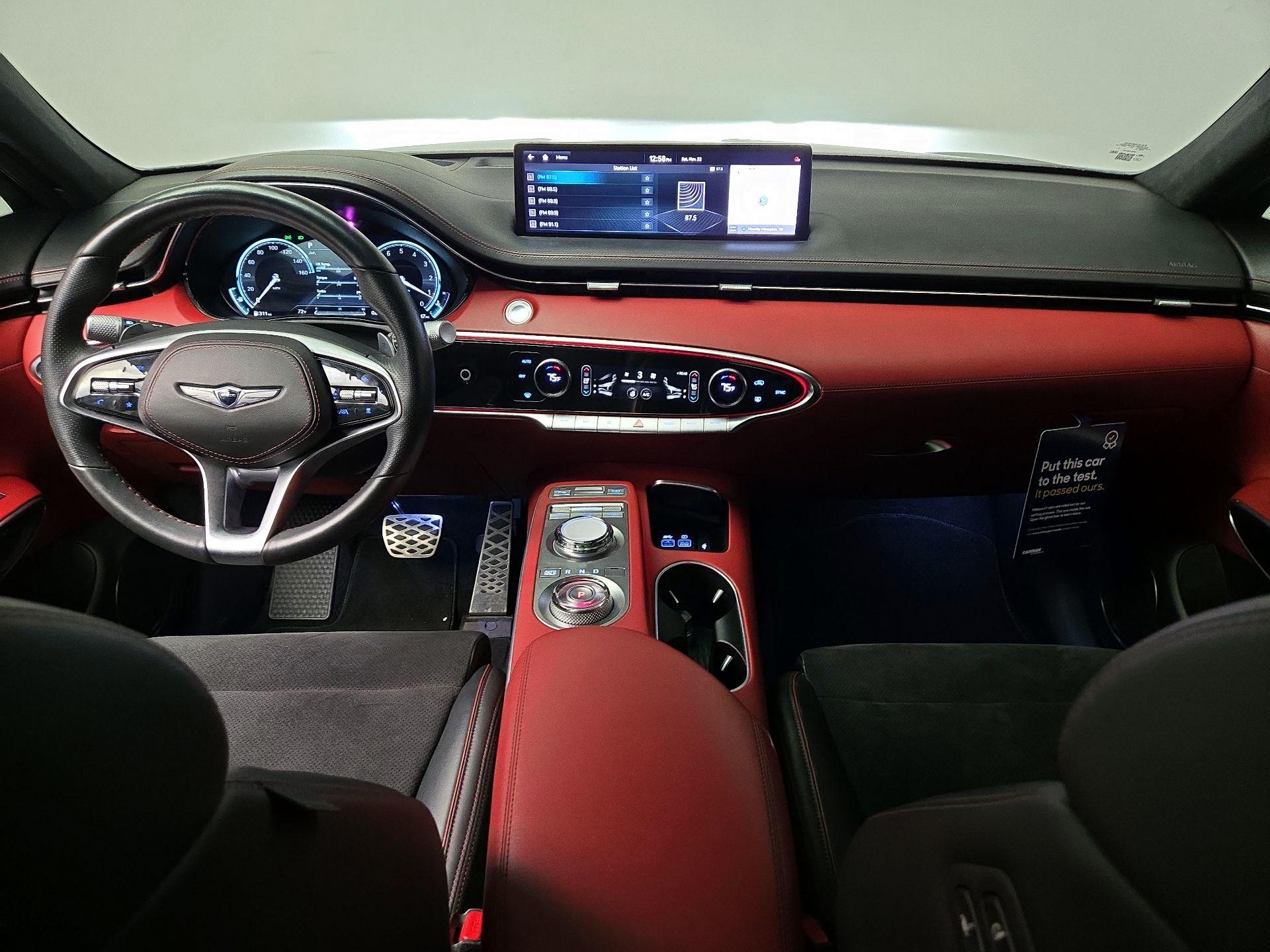 Thumbnail: 2022 Genesis GV70 - 9