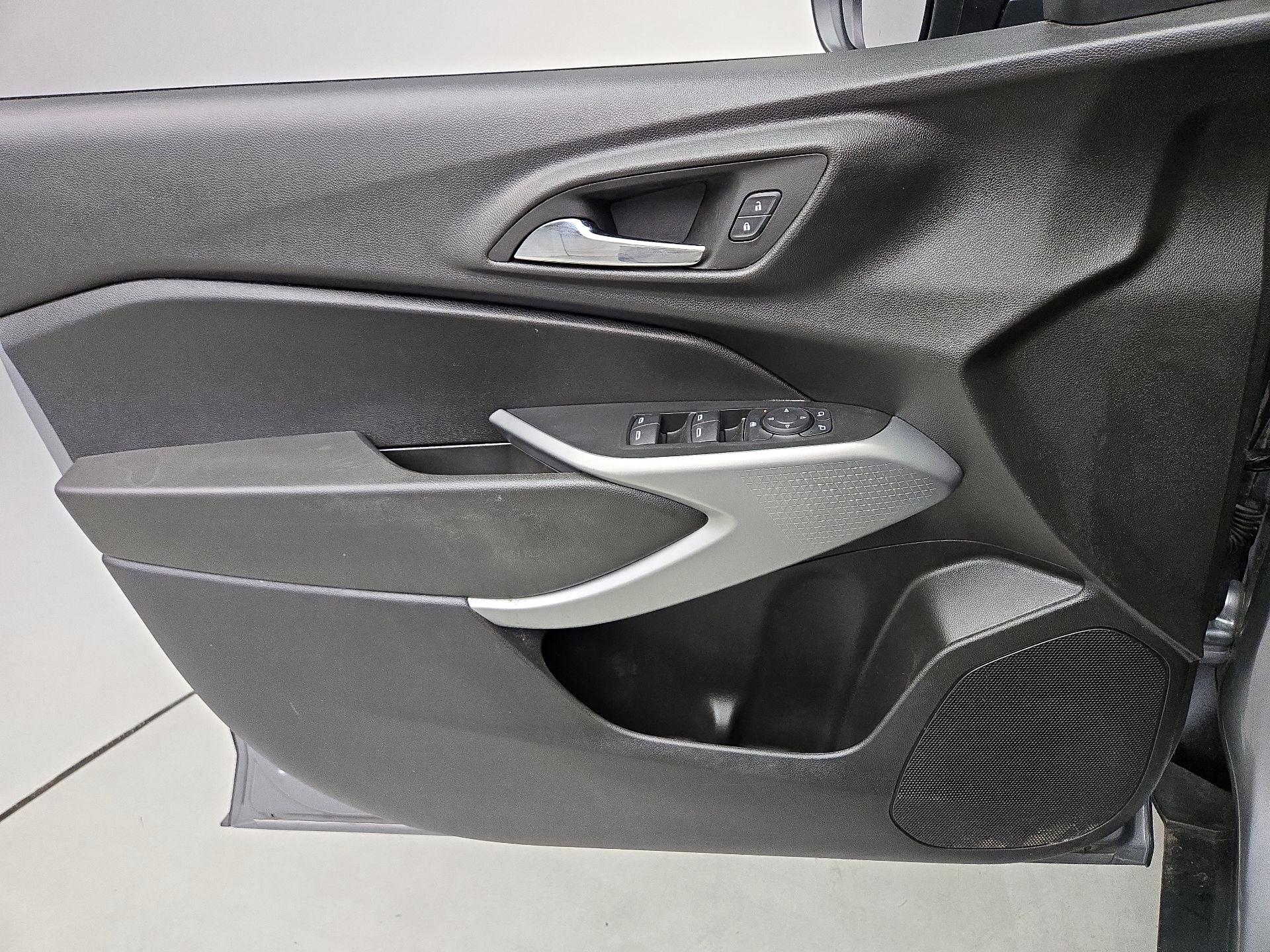 Thumbnail: 2024 Chevrolet Trax - 12