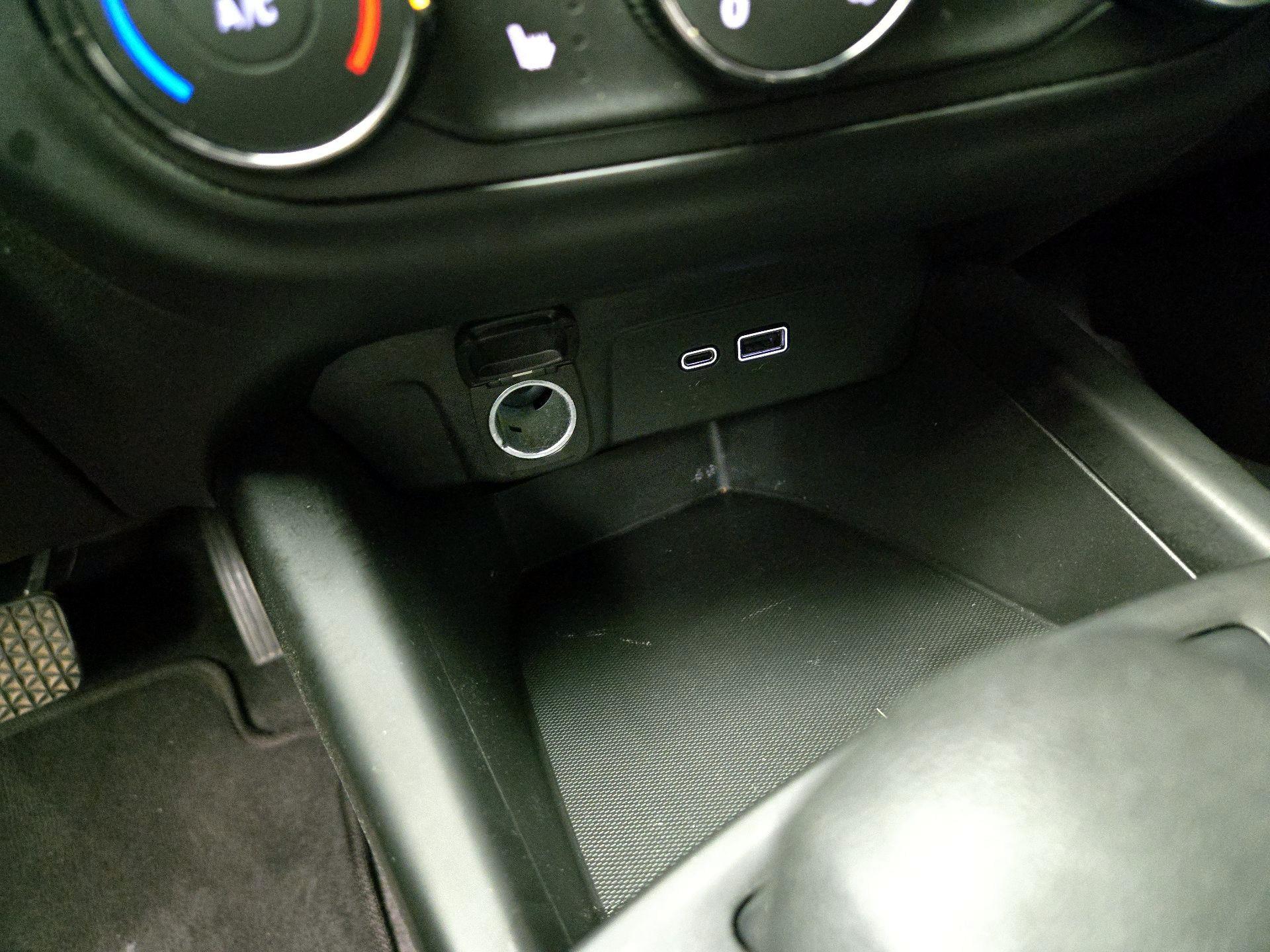 Thumbnail: 2024 Chevrolet Trax - 18