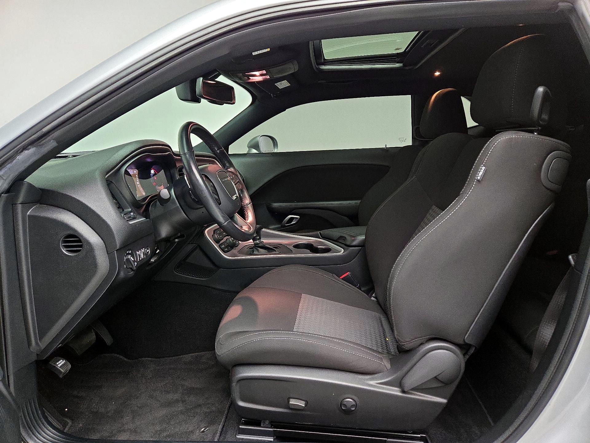 Thumbnail: 2022 Dodge Challenger - 11