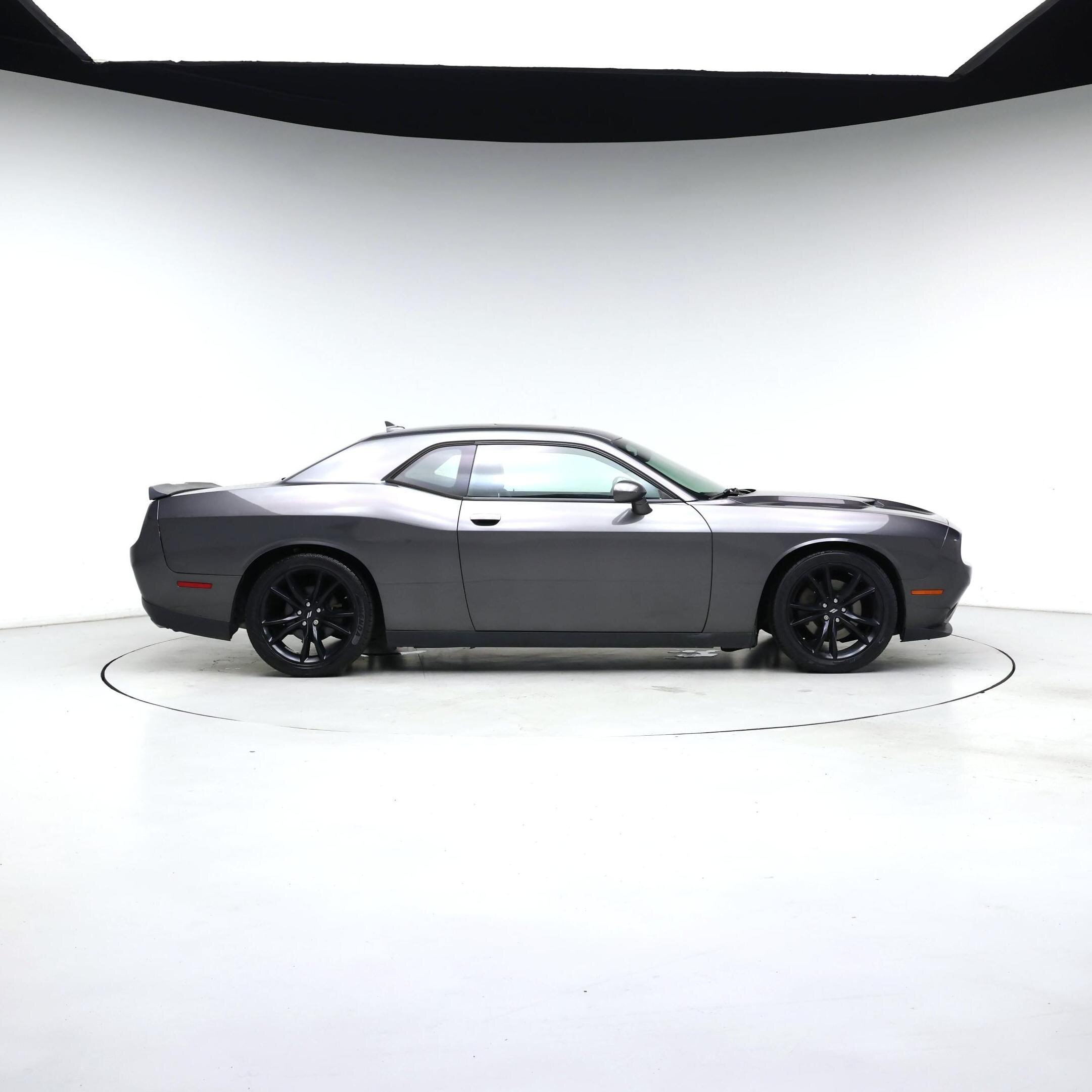 Thumbnail: 2017 Dodge Challenger - 7