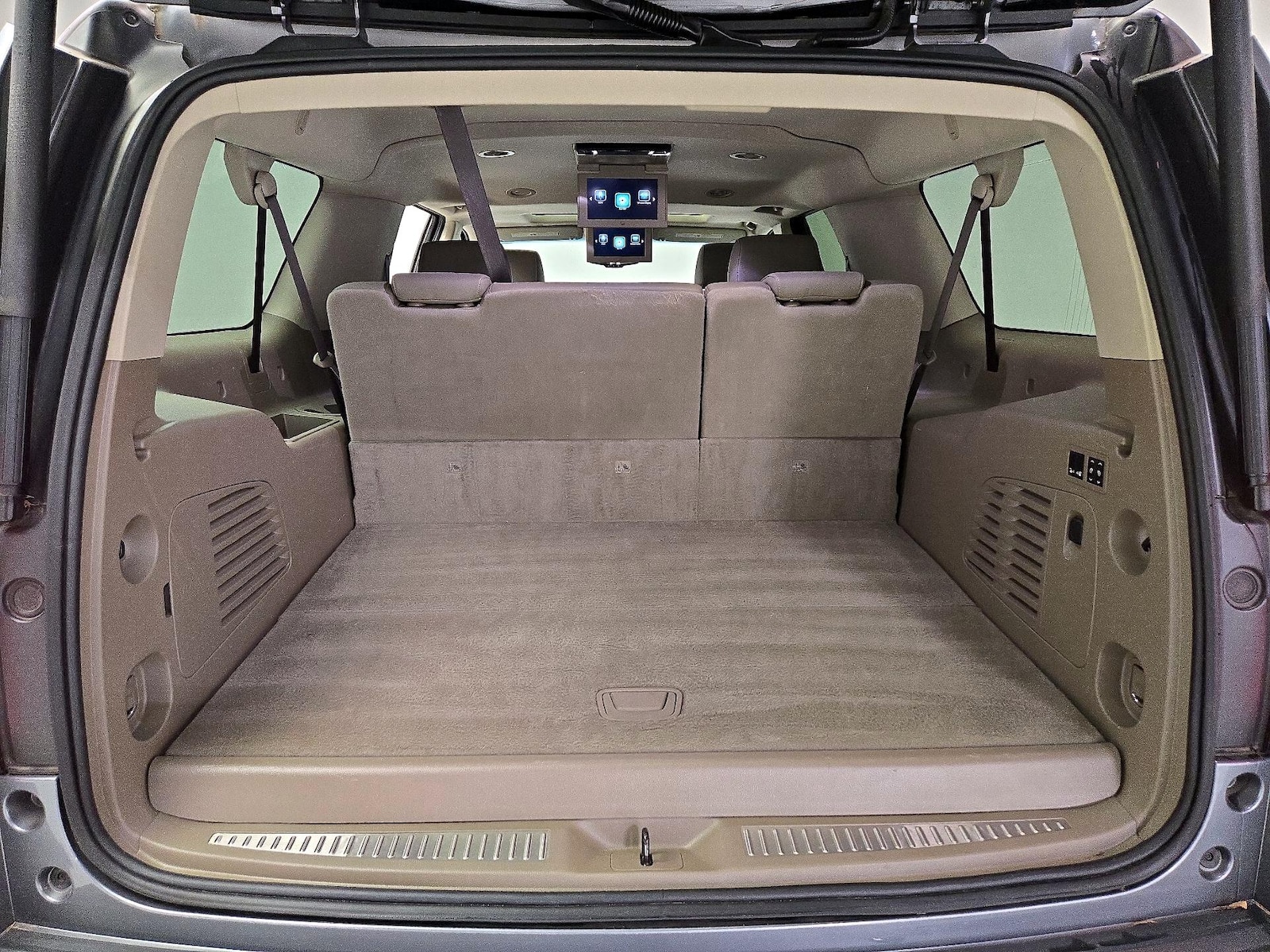 2020 Chevrolet Suburban Premier - Photo 24
