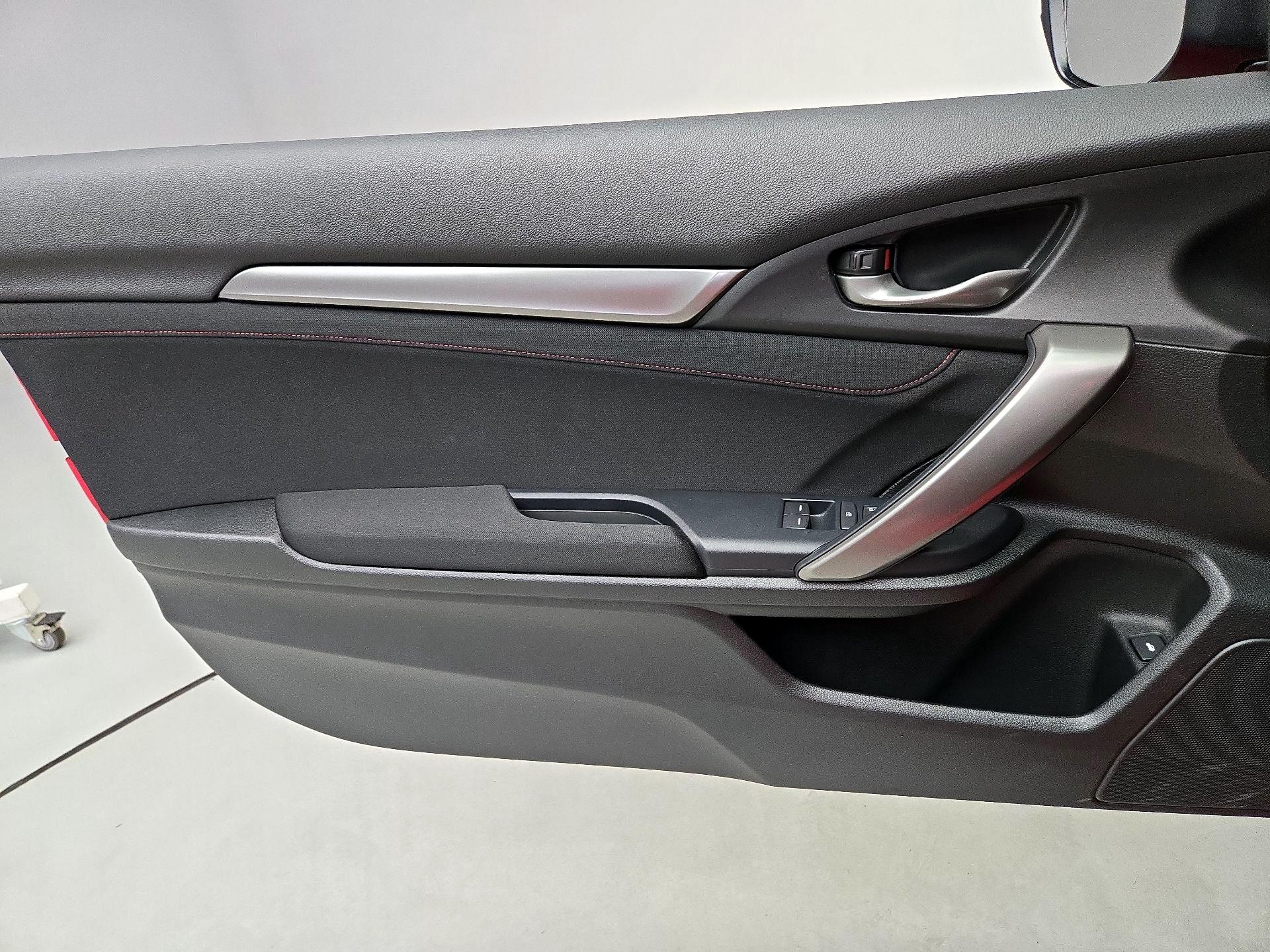 Thumbnail: 2017 Honda Civic - 12