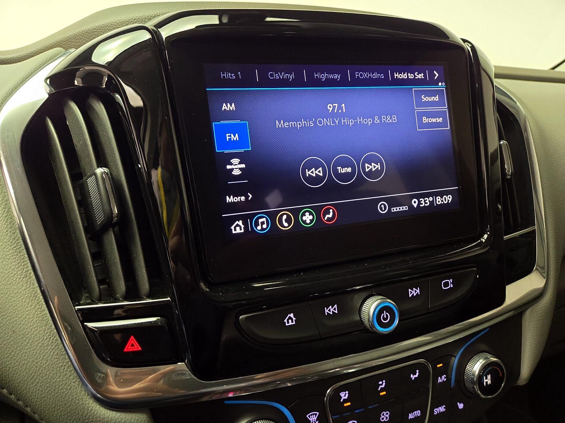 Thumbnail: 2021 Chevrolet Traverse - 15