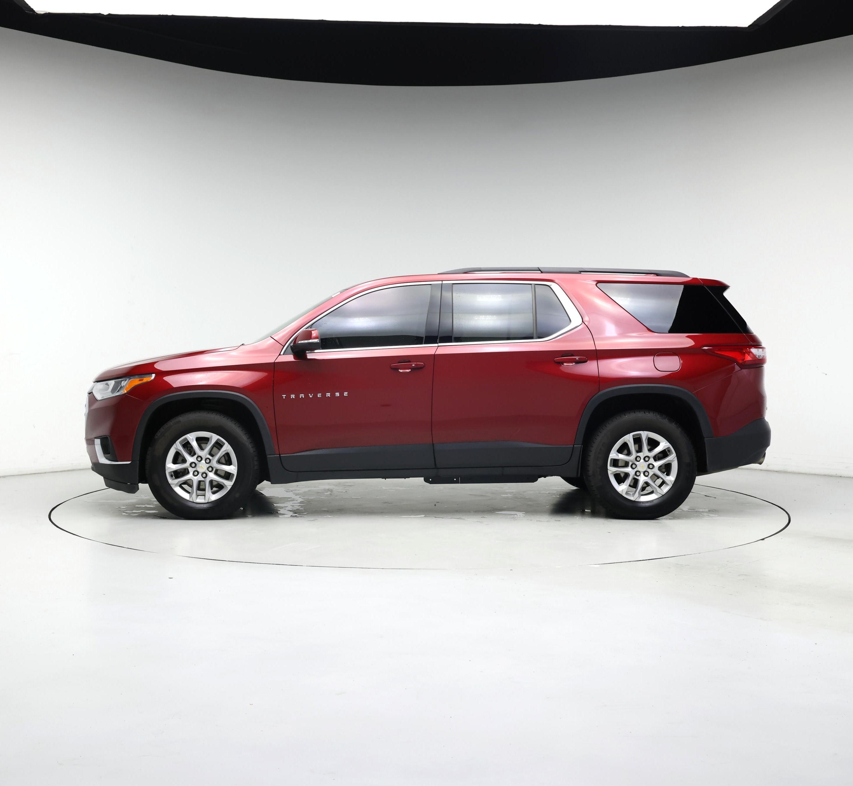 Thumbnail: 2021 Chevrolet Traverse - 3