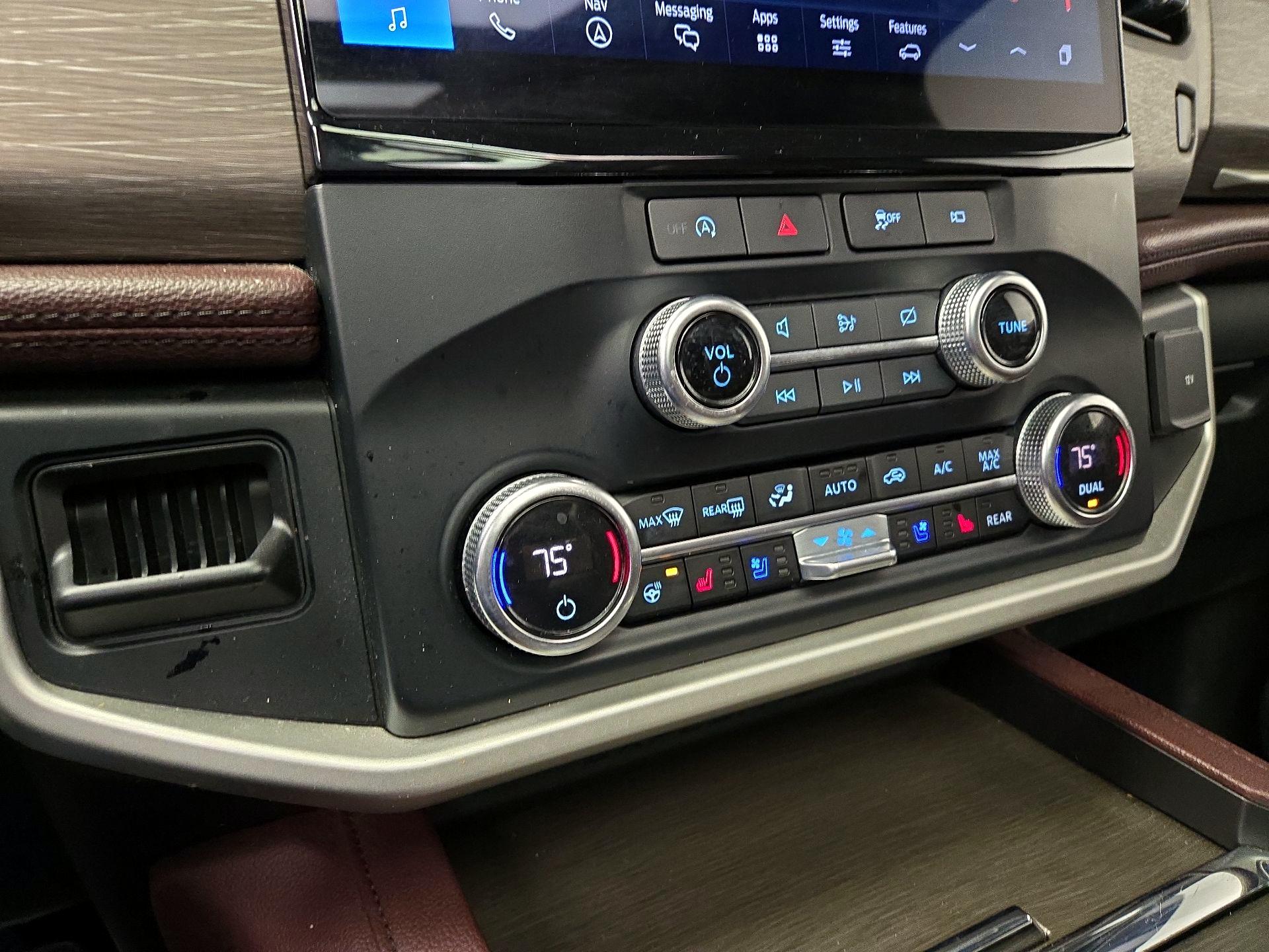 Thumbnail: 2024 Ford Expedition MAX - 17