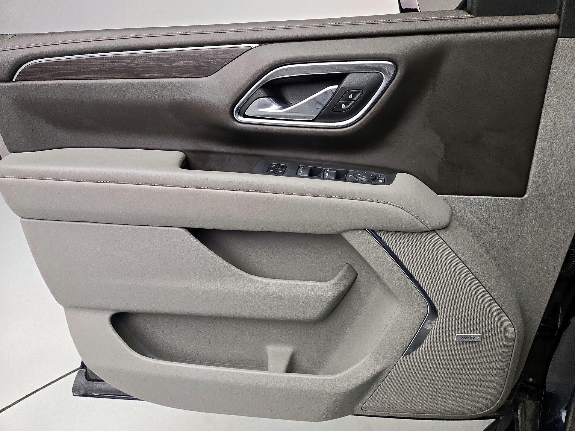 Thumbnail: 2023 Chevrolet Suburban - 12