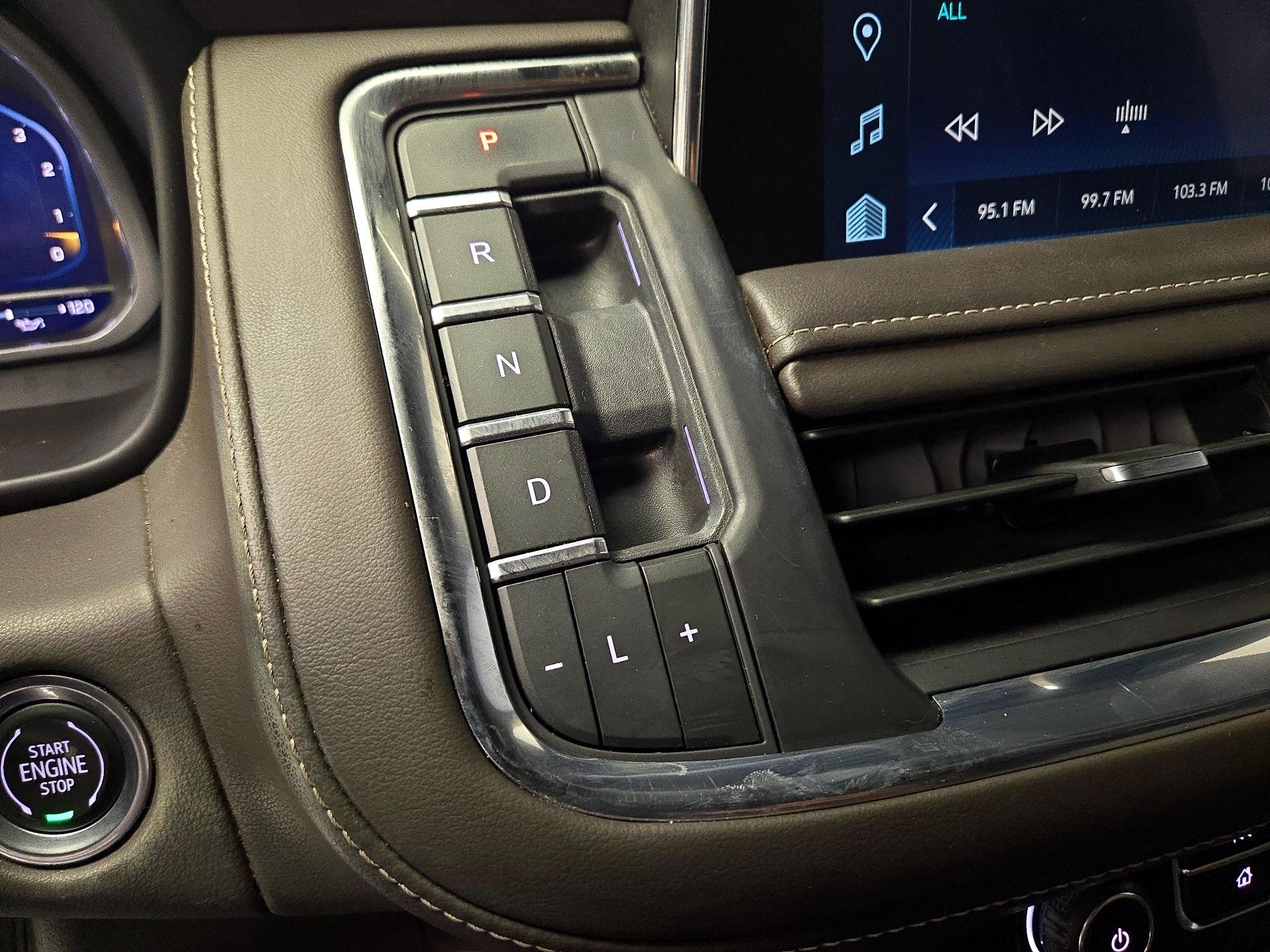 Thumbnail: 2023 Chevrolet Suburban - 18