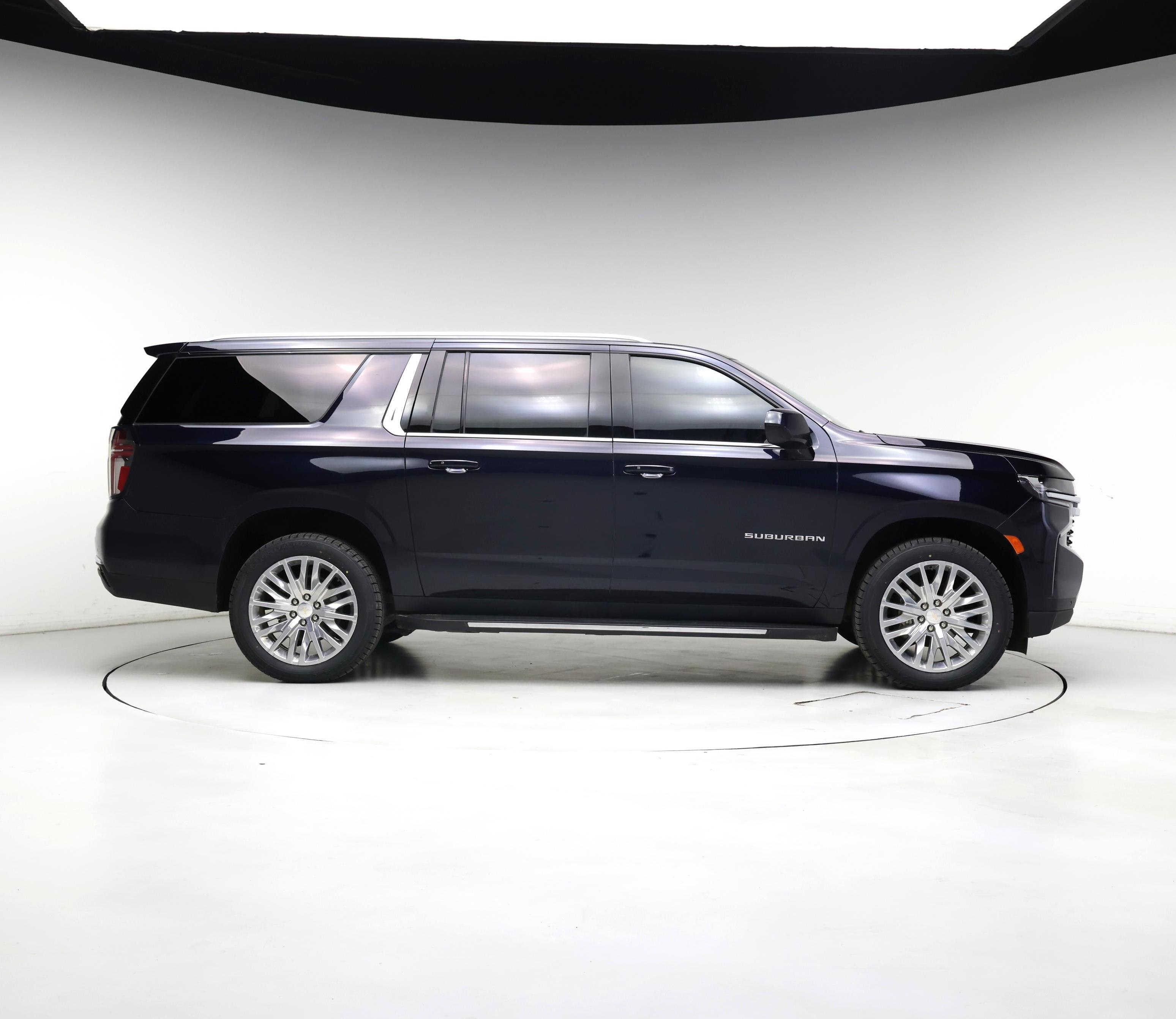 Thumbnail: 2023 Chevrolet Suburban - 7