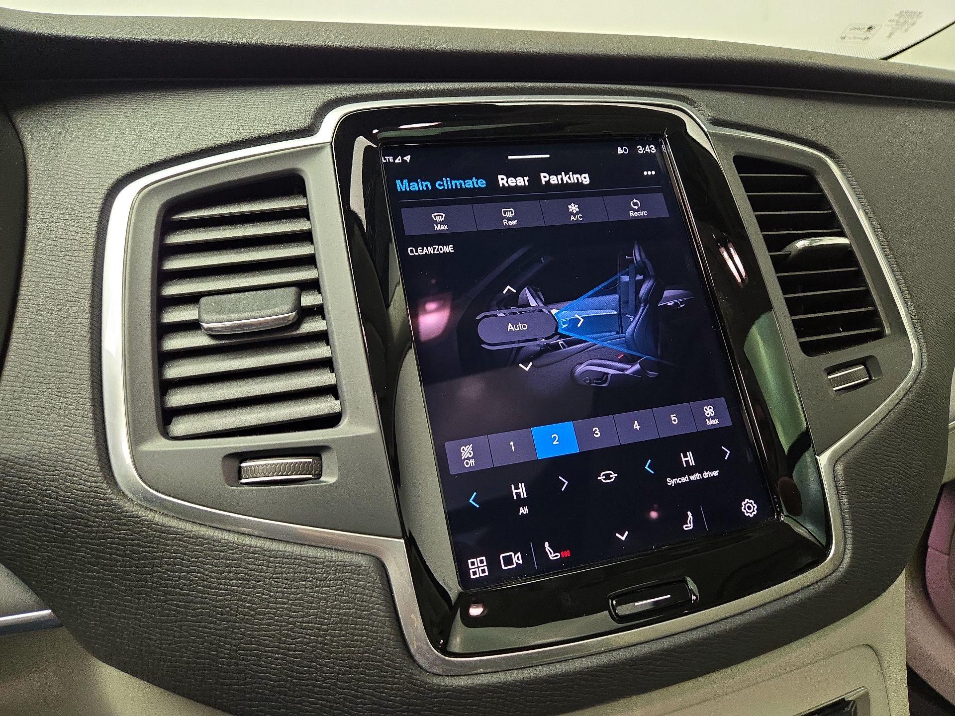 Thumbnail: 2024 Volvo XC90 - 17