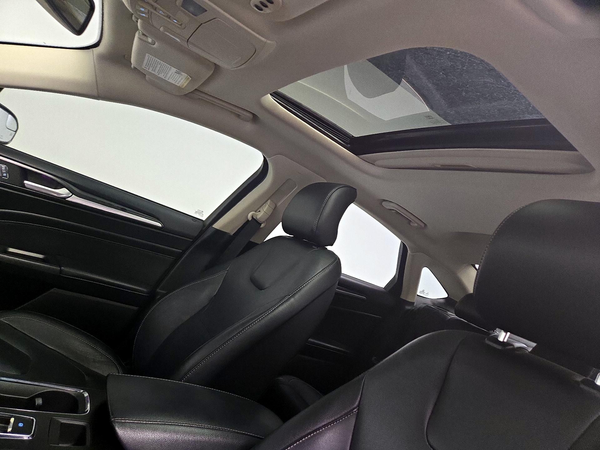 Thumbnail: 2017 Ford Fusion - 19