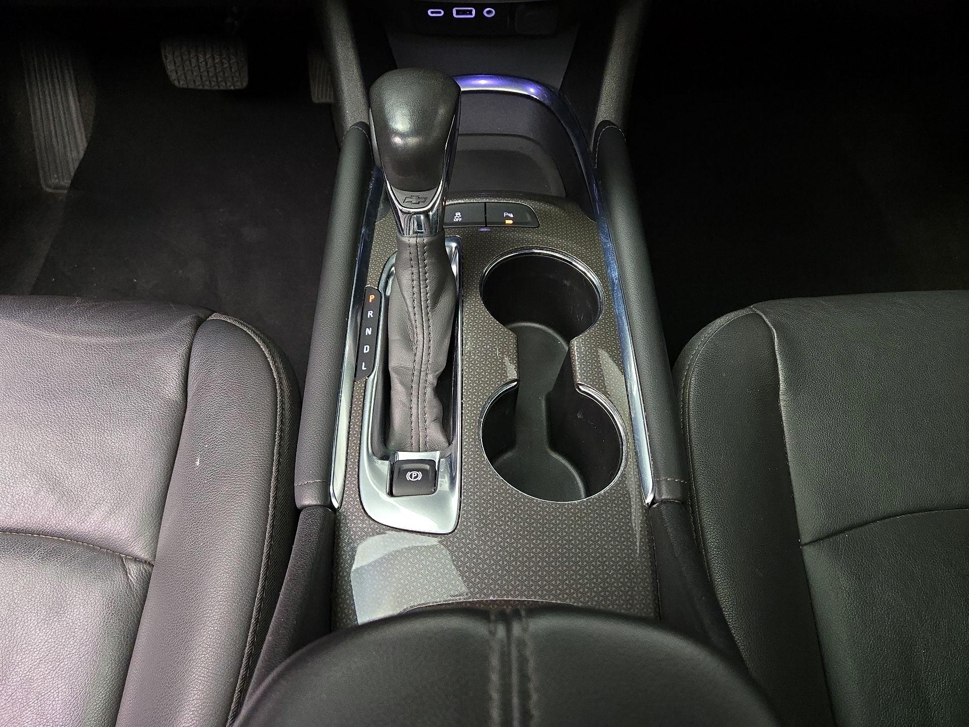 Thumbnail: 2022 Chevrolet Malibu - 17