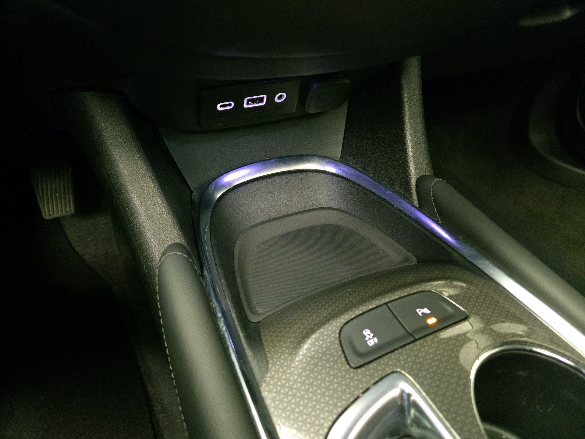 Thumbnail: 2022 Chevrolet Malibu - 18