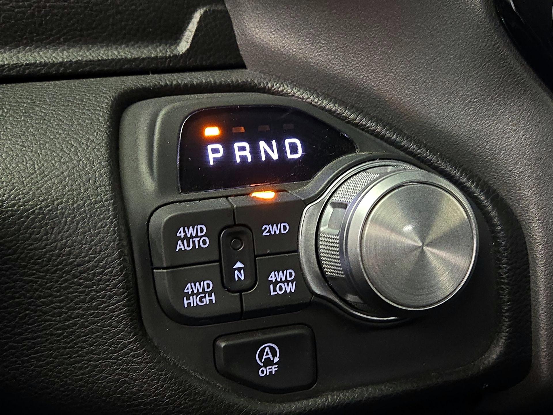 Thumbnail: 2025 RAM 1500 - 18