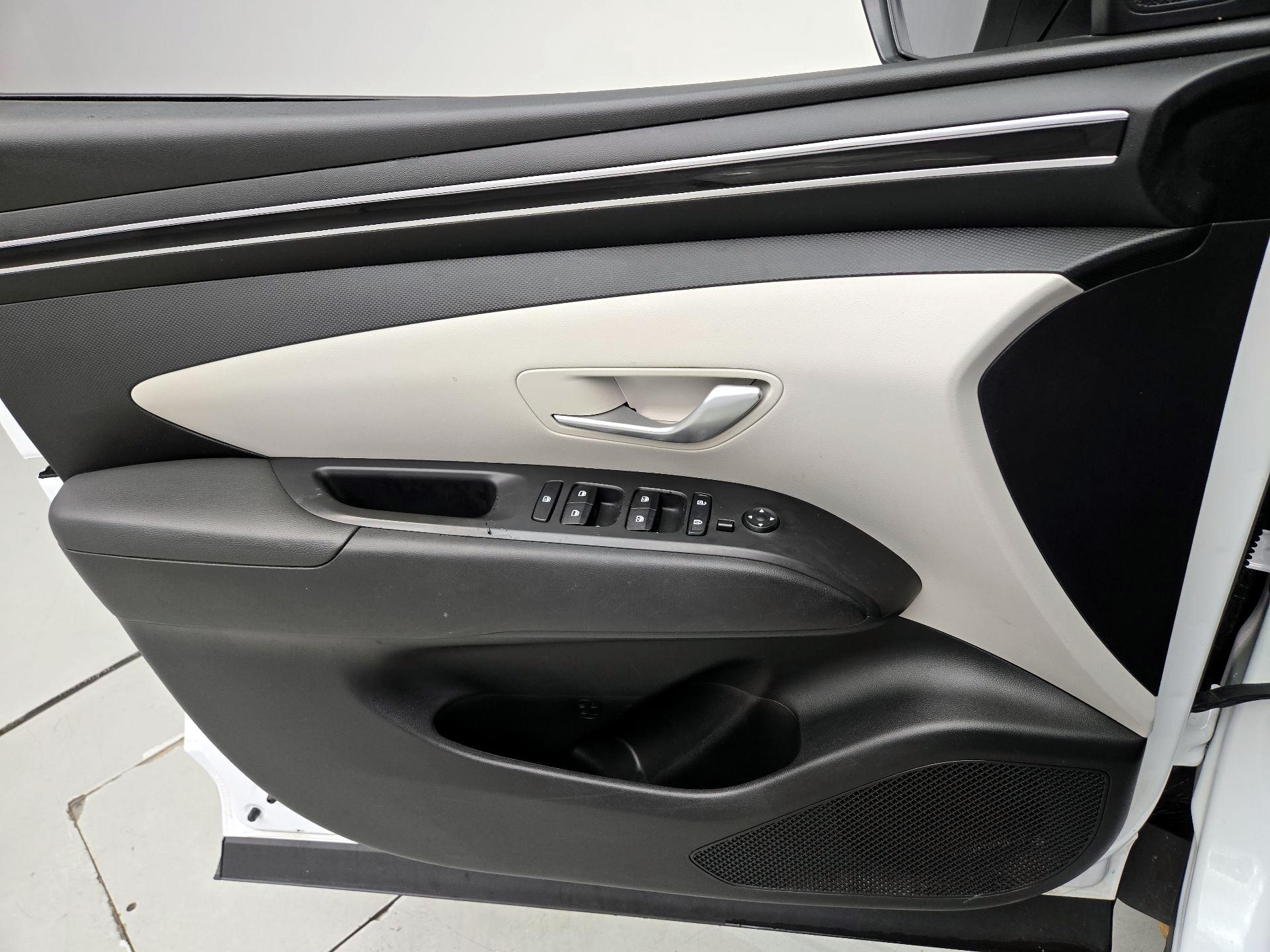 Thumbnail: 2022 Hyundai Tucson - 12