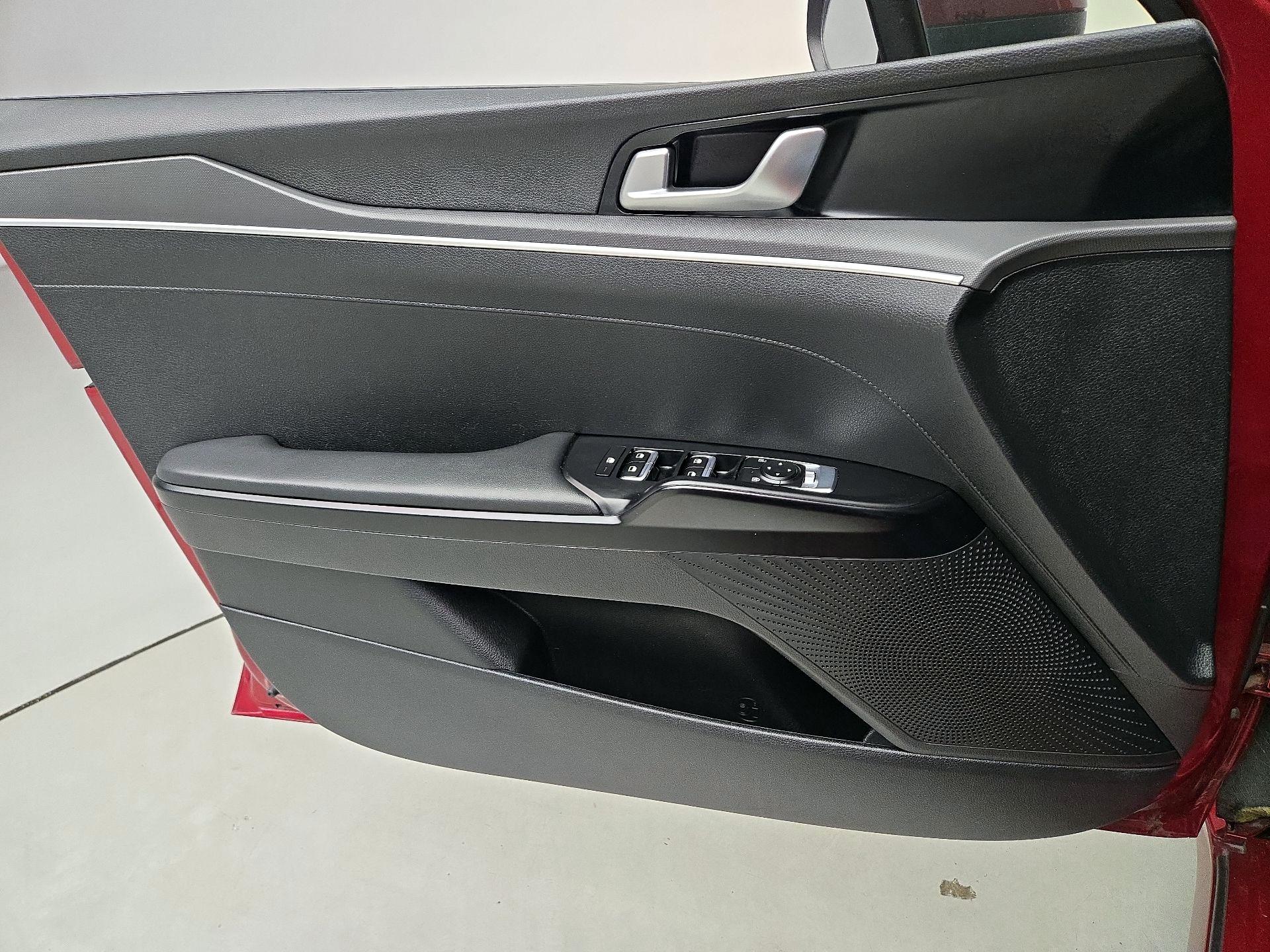 Thumbnail: 2022 Kia K5 - 12