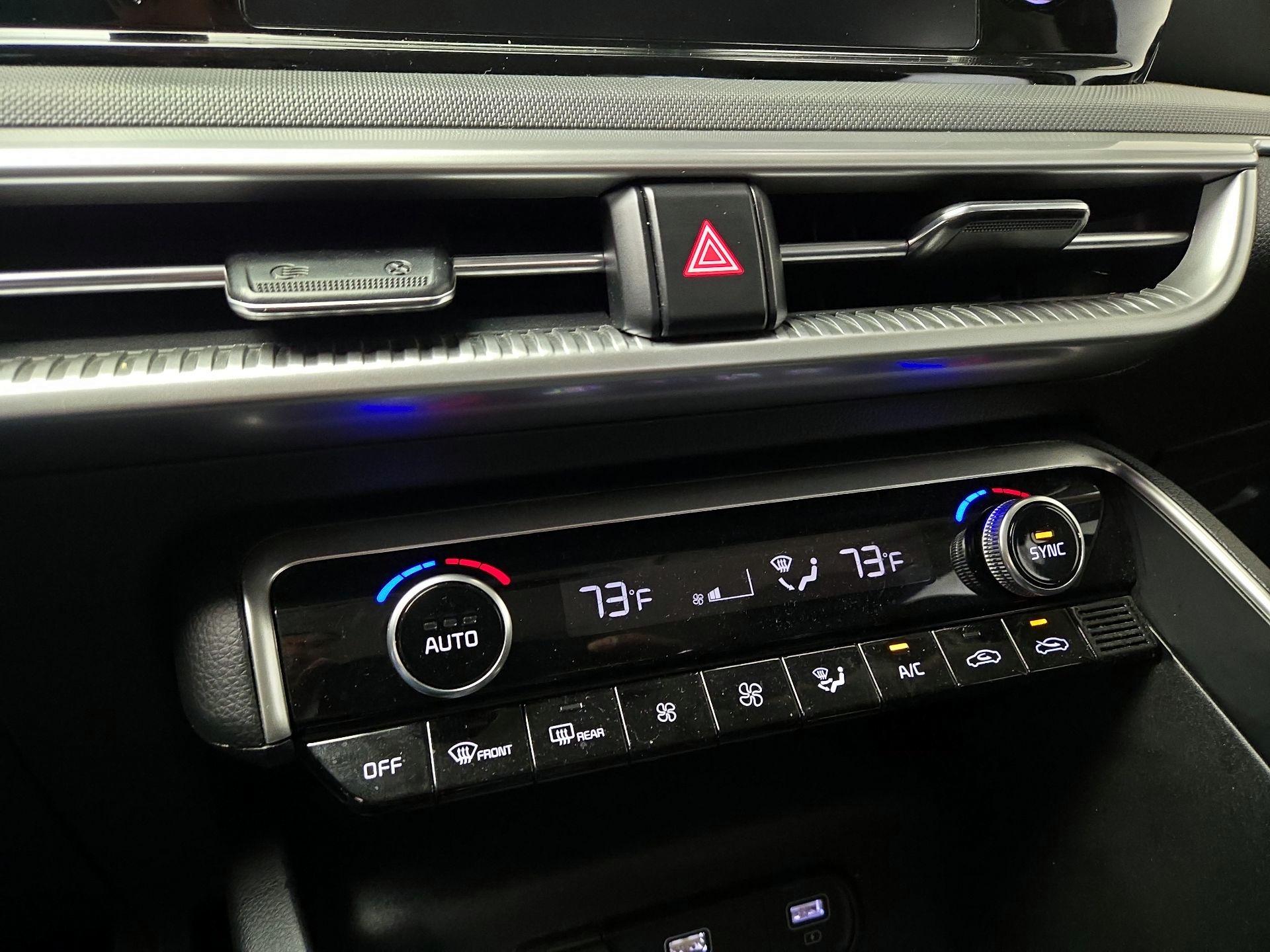 Thumbnail: 2022 Kia K5 - 16