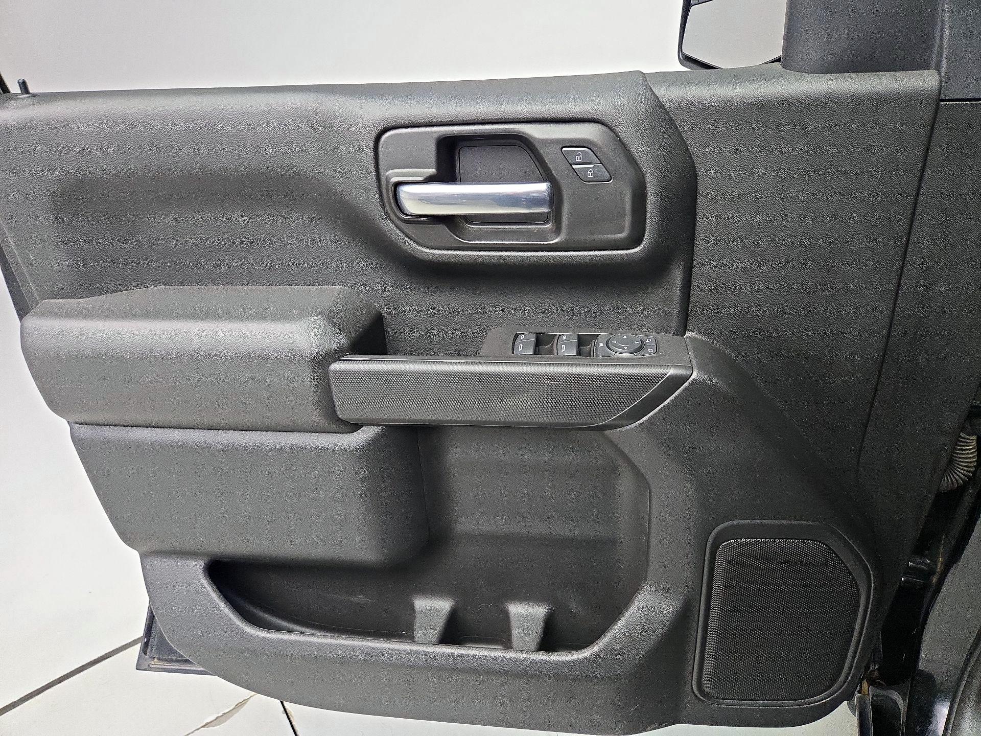 Thumbnail: 2021 Chevrolet Silverado 1500 - 12