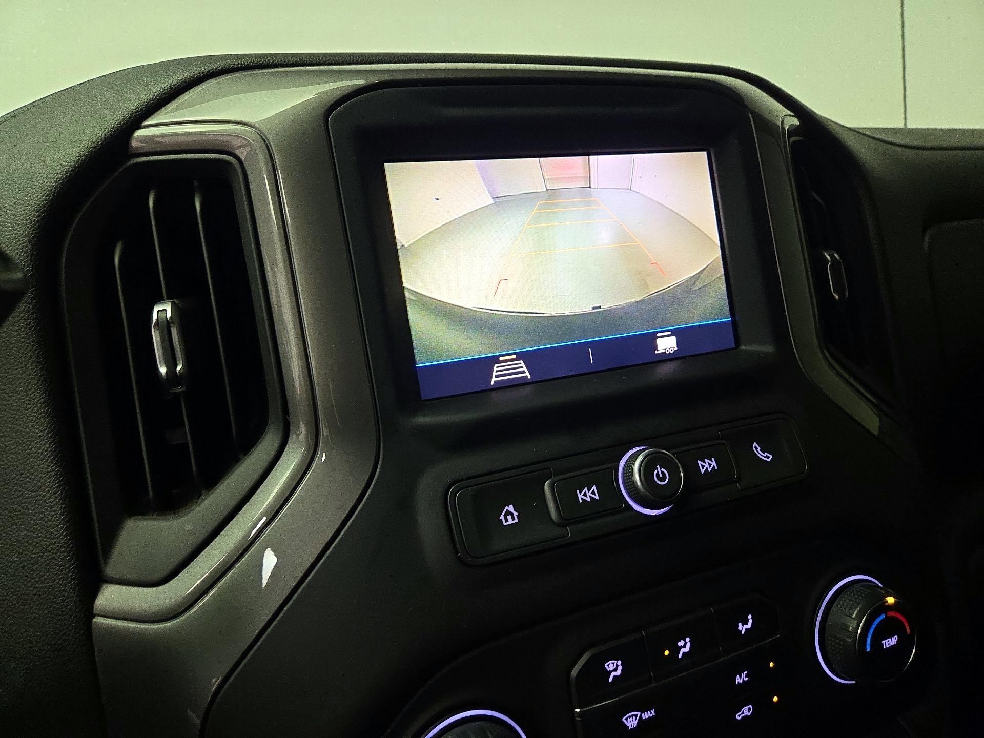 Thumbnail: 2021 Chevrolet Silverado 1500 - 14