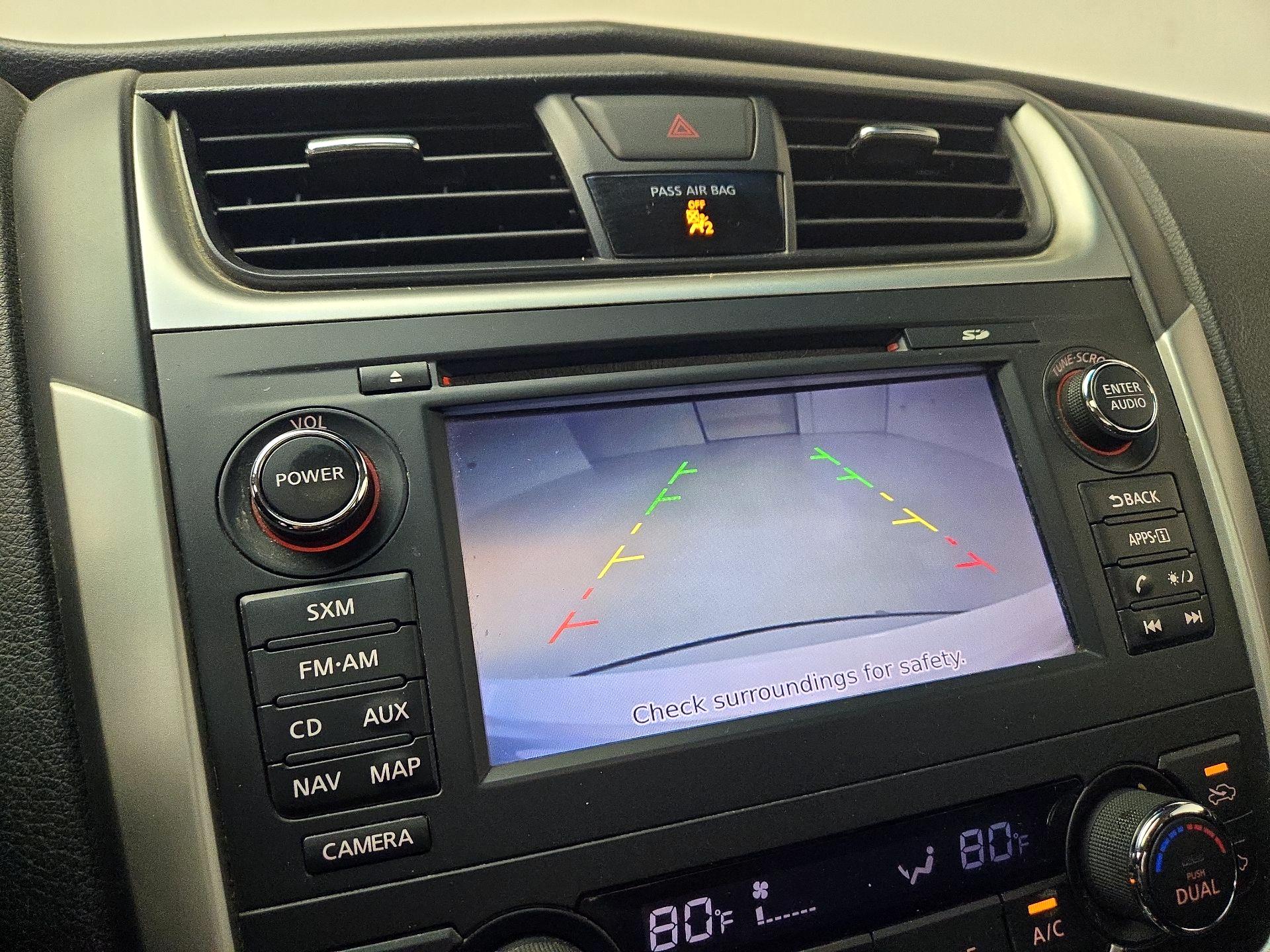 Thumbnail: 2017 Nissan Altima - 15