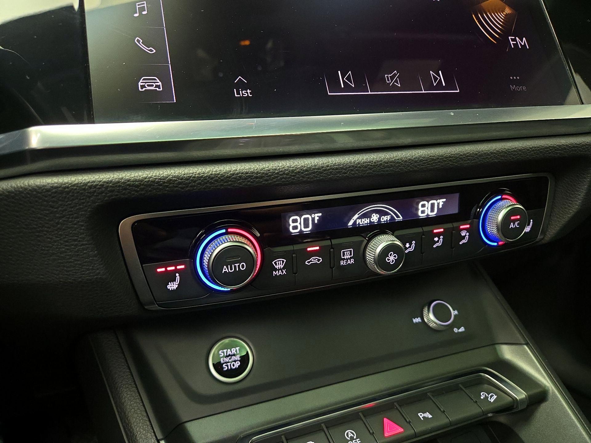 Thumbnail: 2023 Audi Q3 - 16