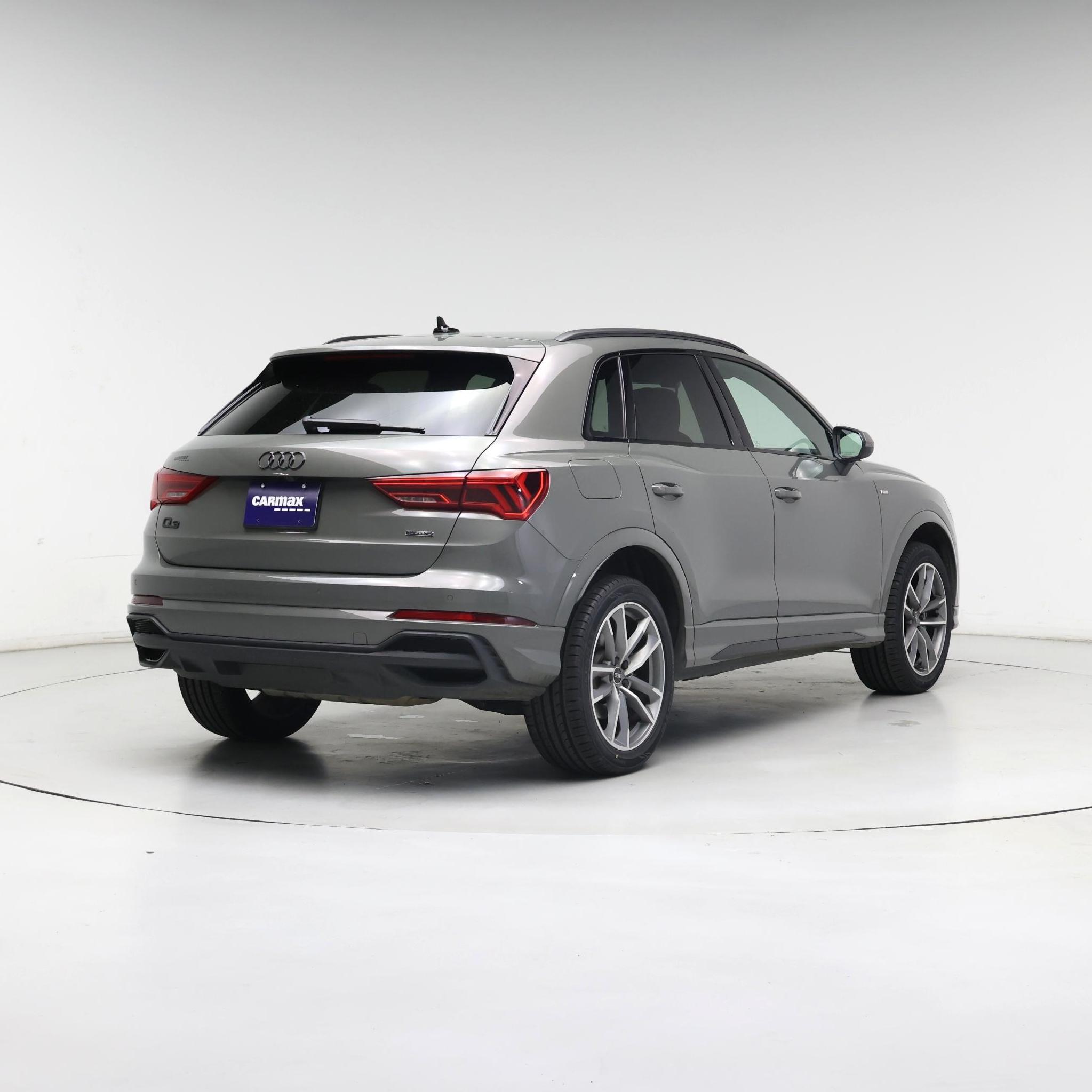 Thumbnail: 2023 Audi Q3 - 8