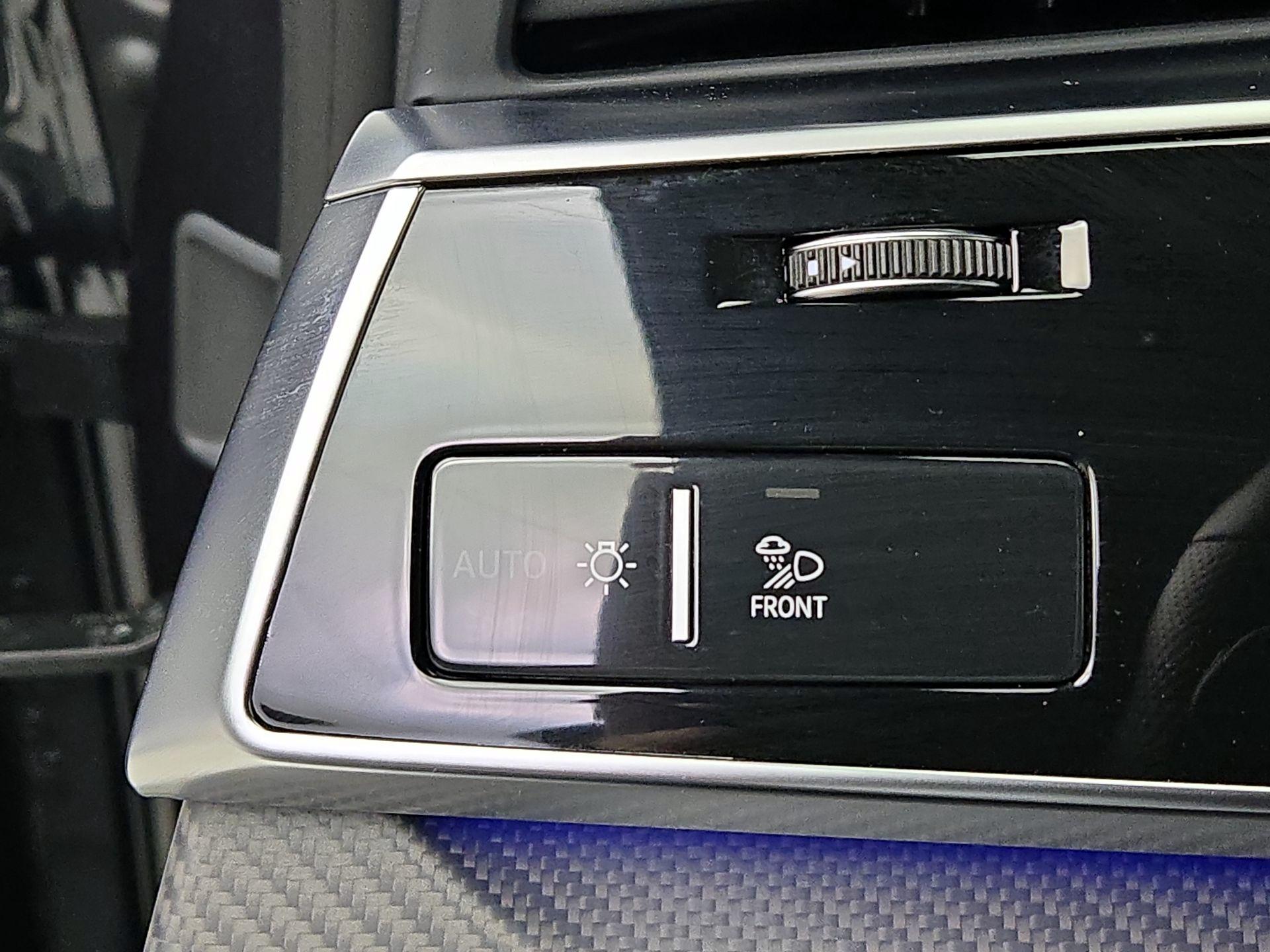 Thumbnail: 2025 Audi SQ8 - 13