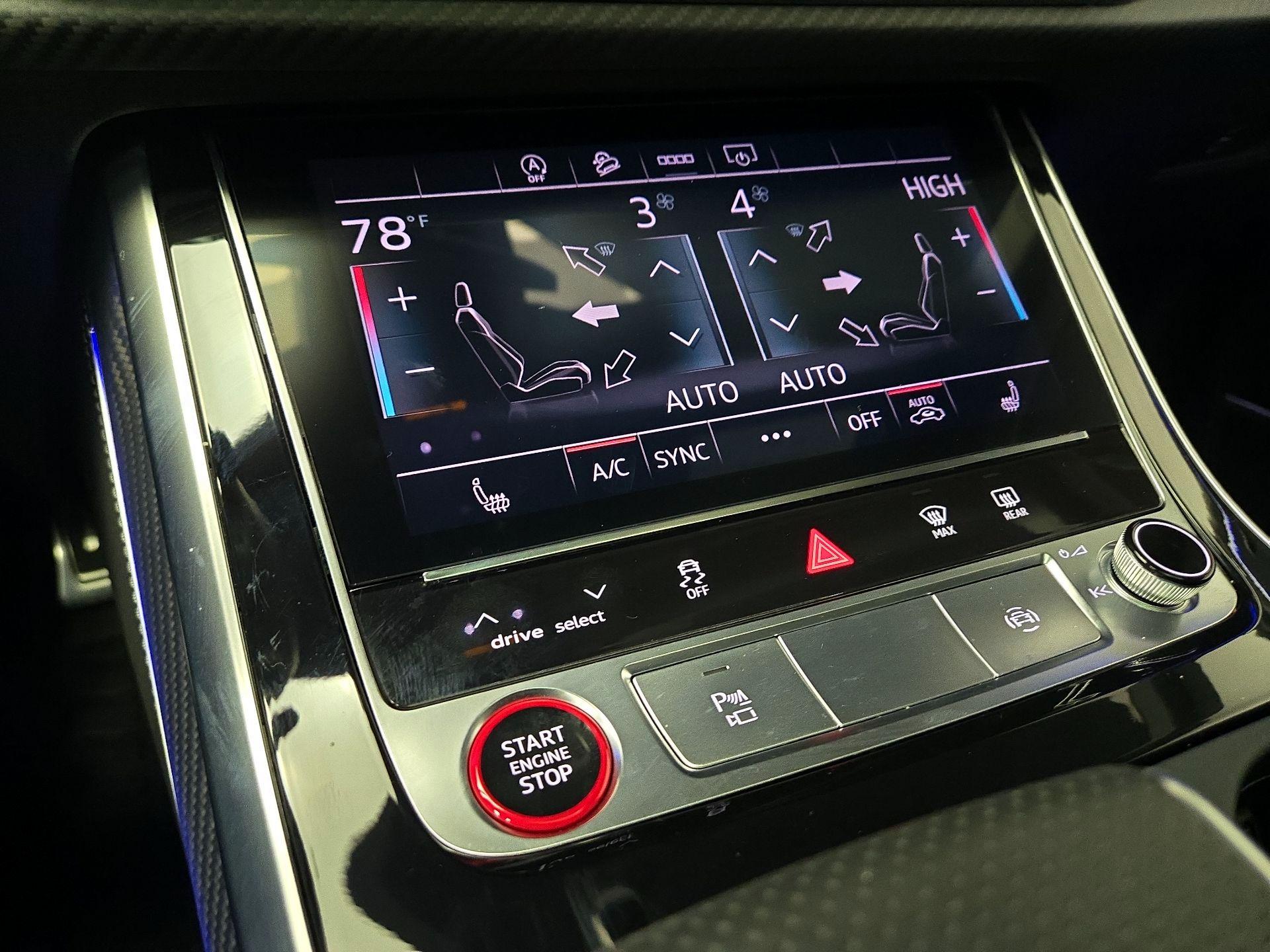 Thumbnail: 2025 Audi SQ8 - 17