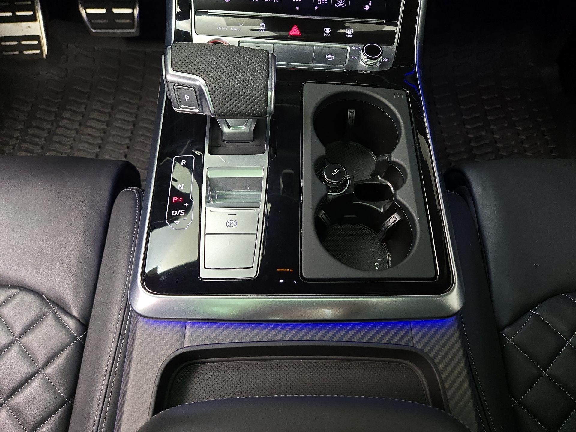 Thumbnail: 2025 Audi SQ8 - 18