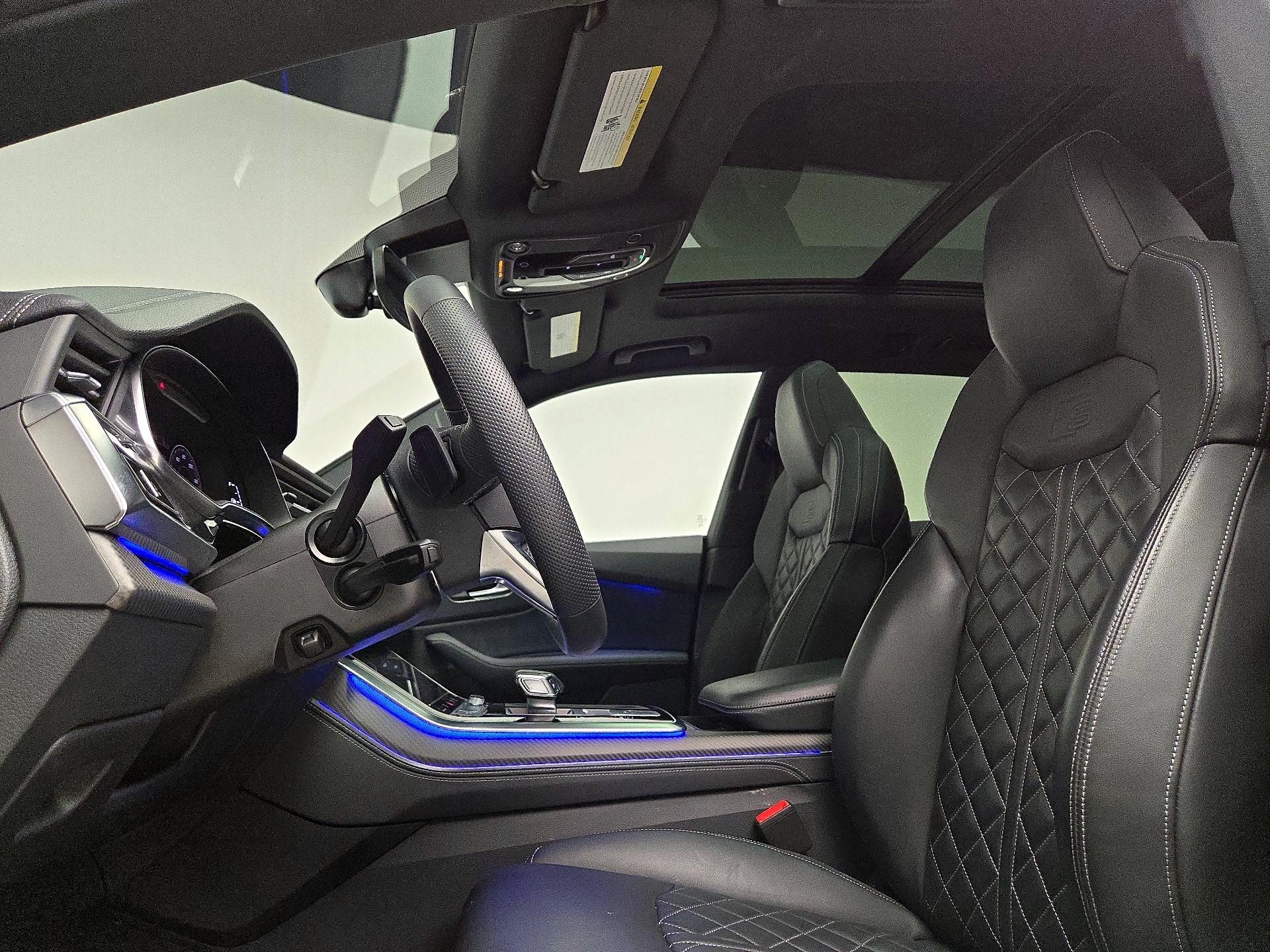 Thumbnail: 2025 Audi SQ8 - 20