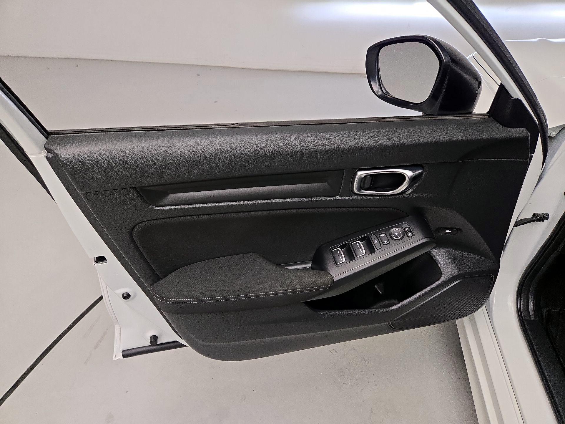 Thumbnail: 2023 Honda Civic - 12