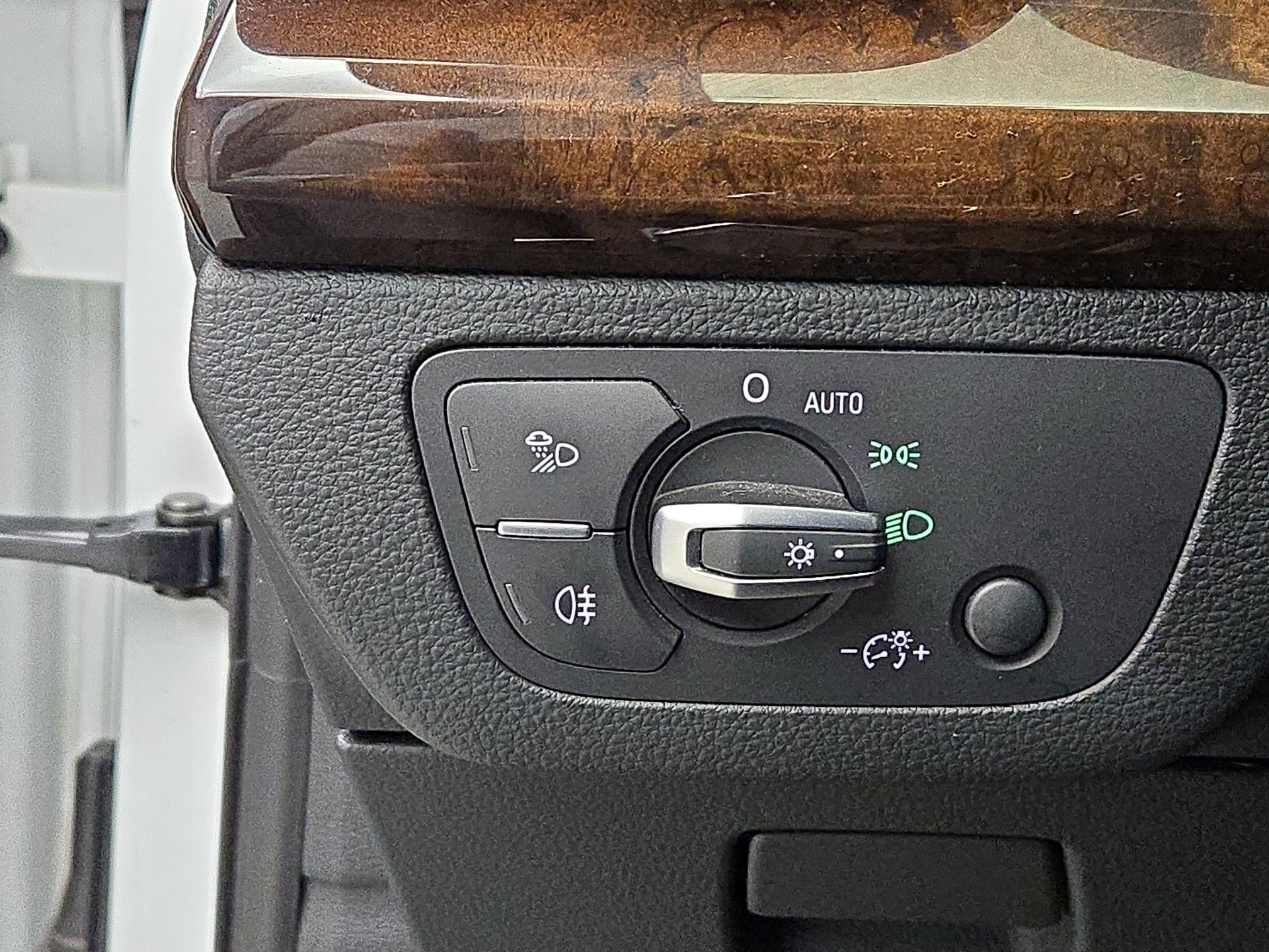 Thumbnail: 2019 Audi Q5 - 13