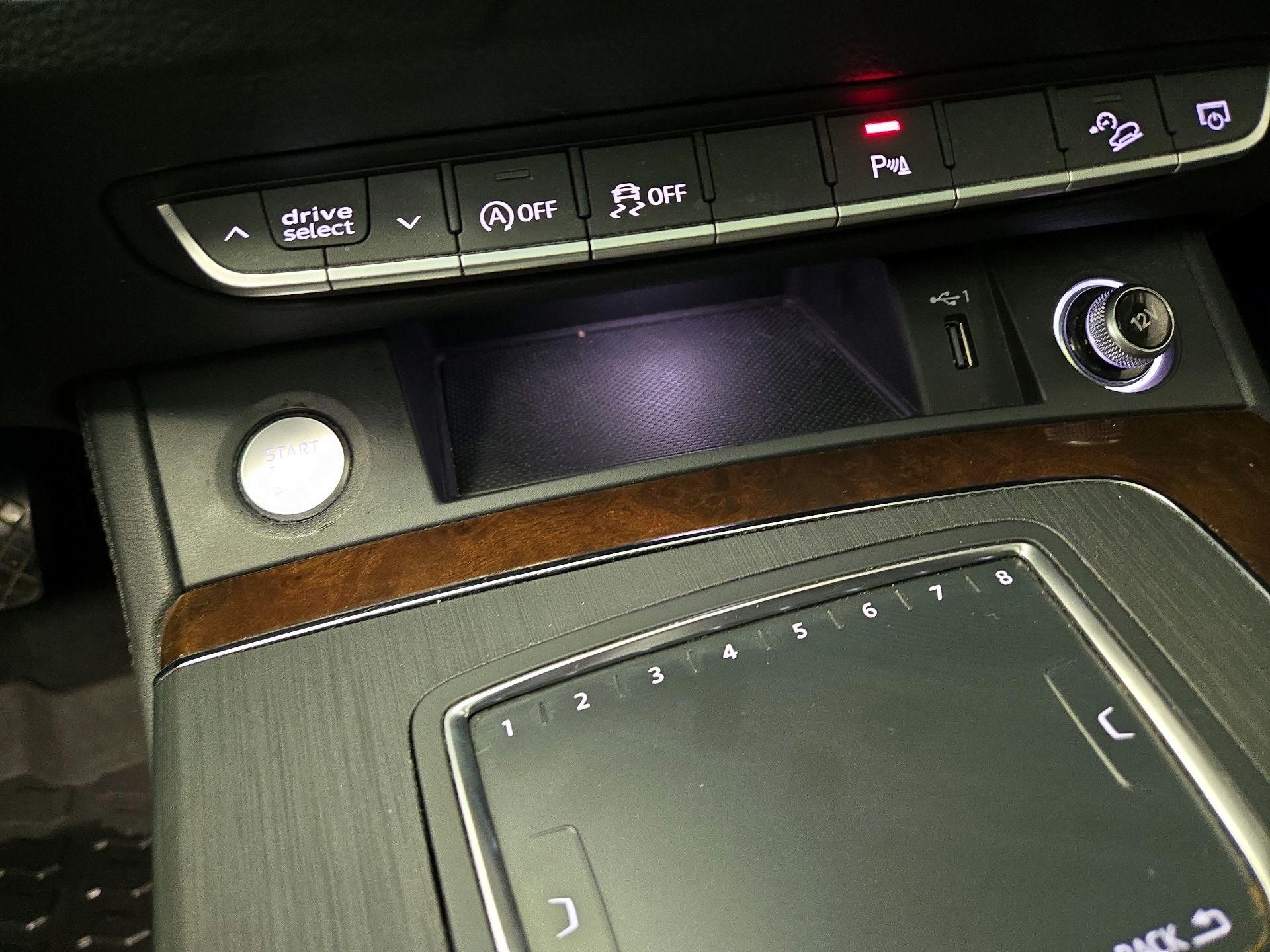 Thumbnail: 2019 Audi Q5 - 19