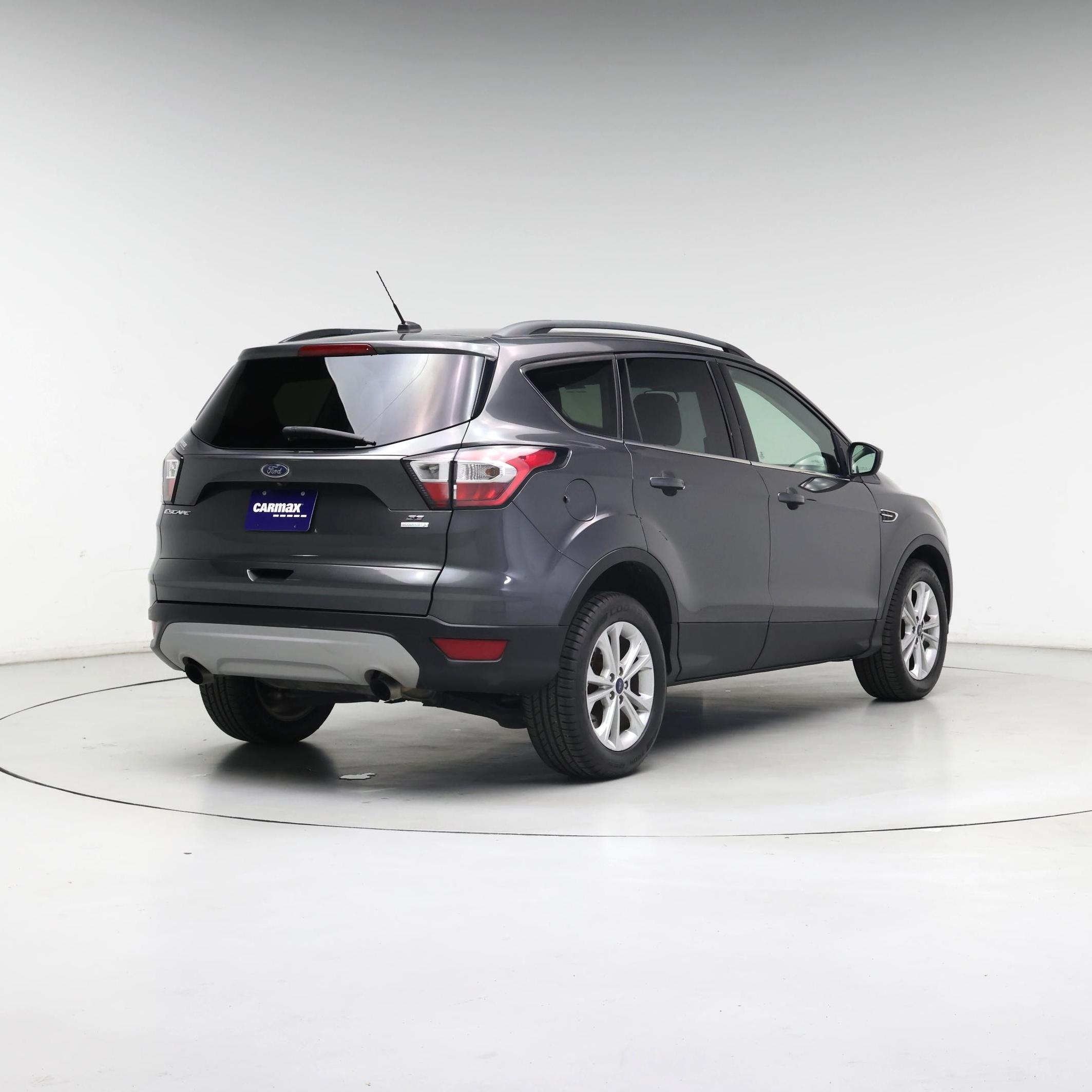 Thumbnail: 2017 Ford Escape - 8