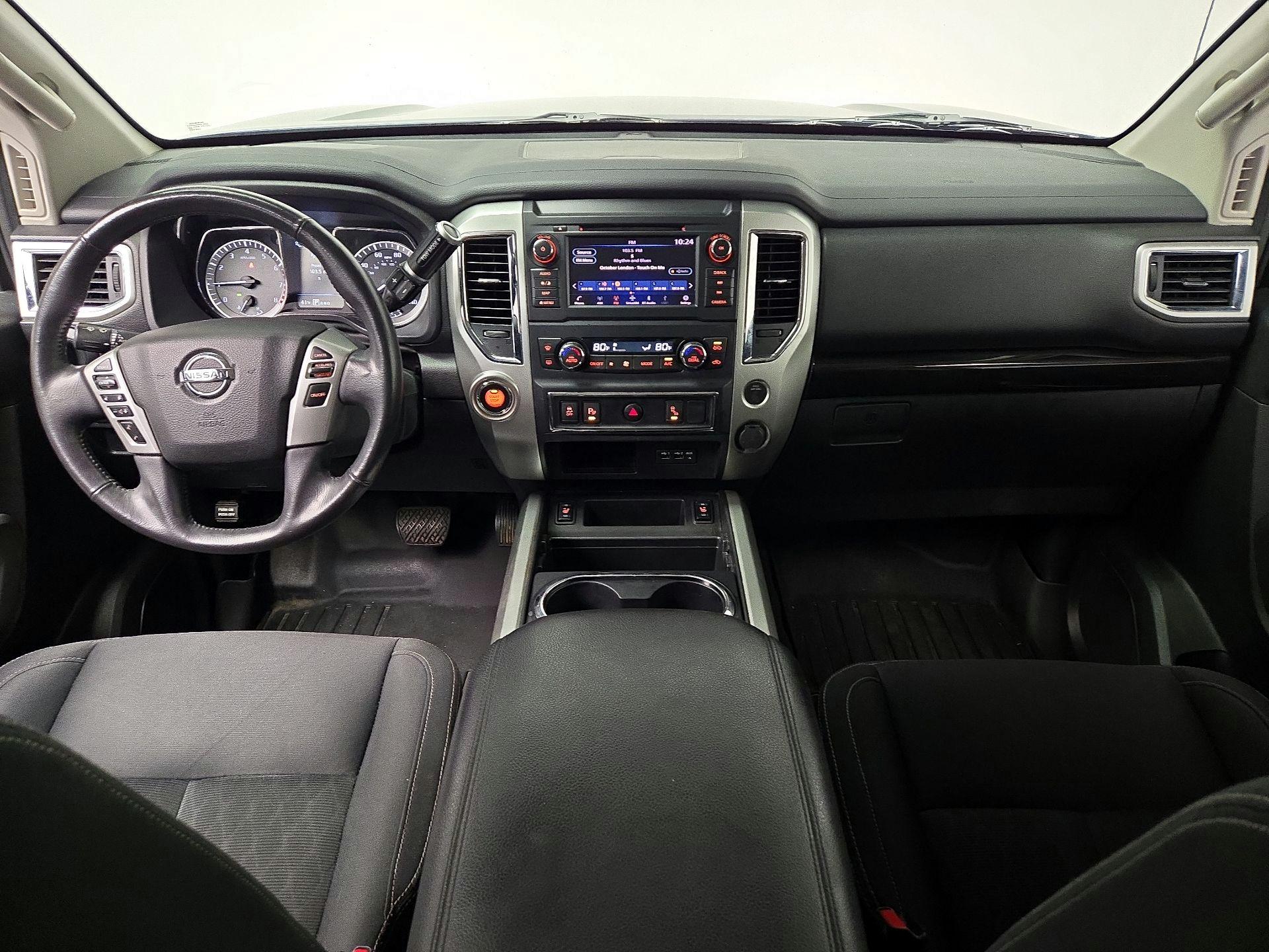 Thumbnail: 2019 Nissan Titan - 9